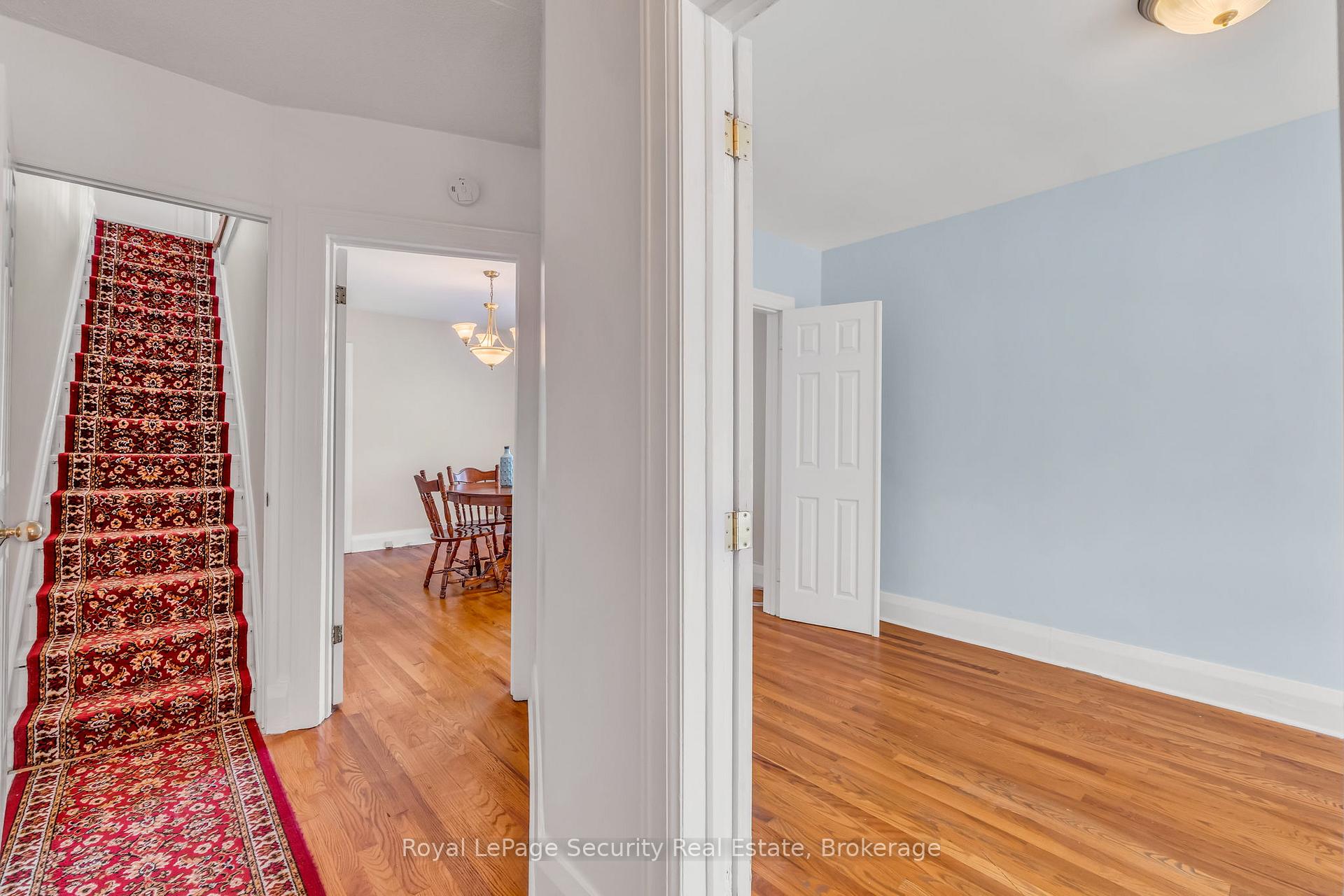 Photo 4 of 427 Glenholme Avenue, Toronto, Oakwood Village — HOMEH