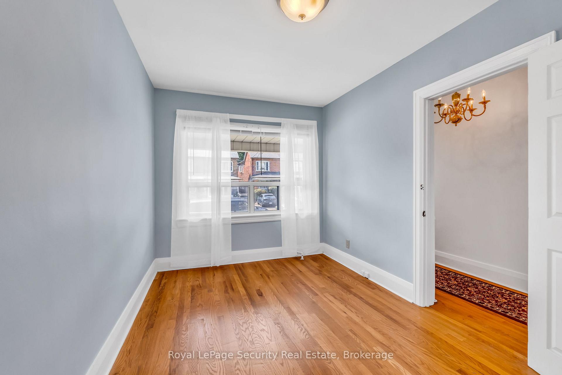 Photo 7 of 427 Glenholme Avenue, Toronto, Oakwood Village — HOMEH