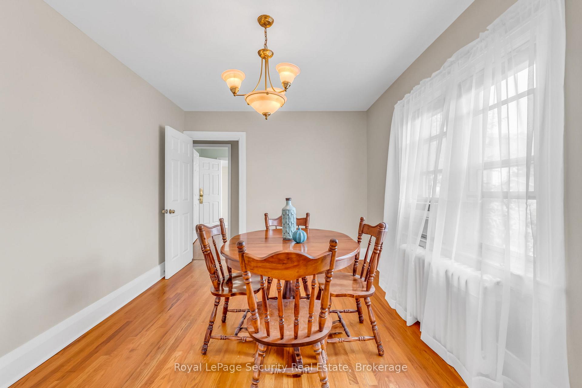 Photo 9 of 427 Glenholme Avenue, Toronto, Oakwood Village — HOMEH