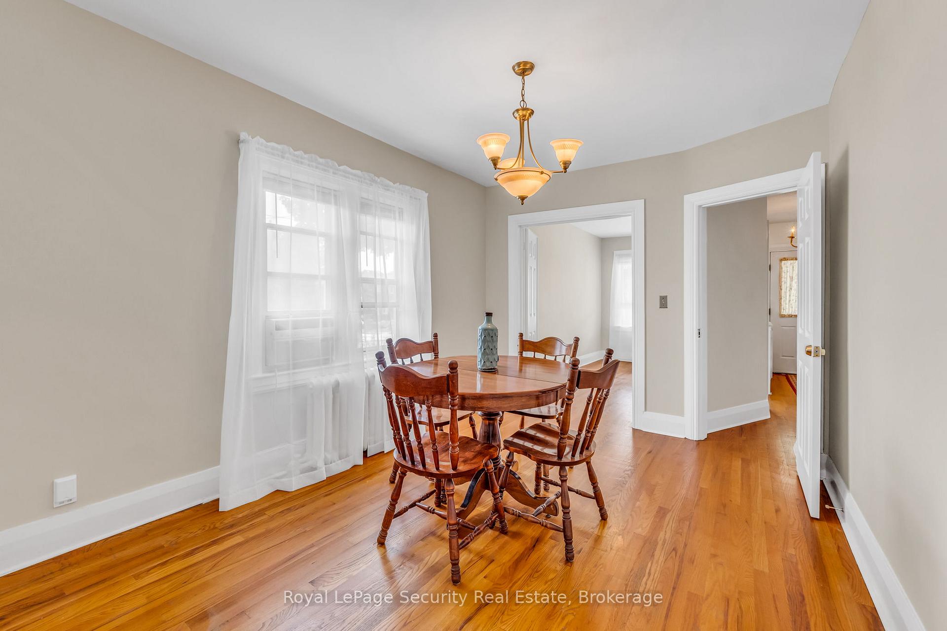 Photo 10 of 427 Glenholme Avenue, Toronto, Oakwood Village — HOMEH