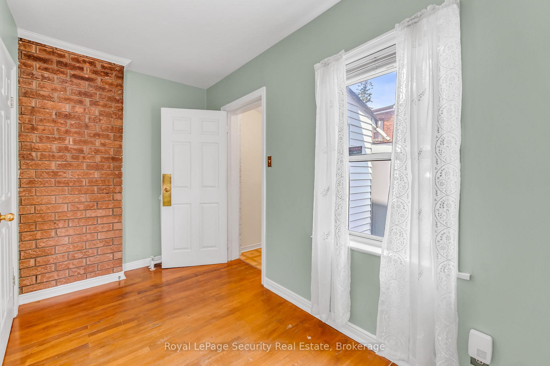 Photo 13 of 427 Glenholme Avenue, Toronto, Oakwood Village — HOMEH