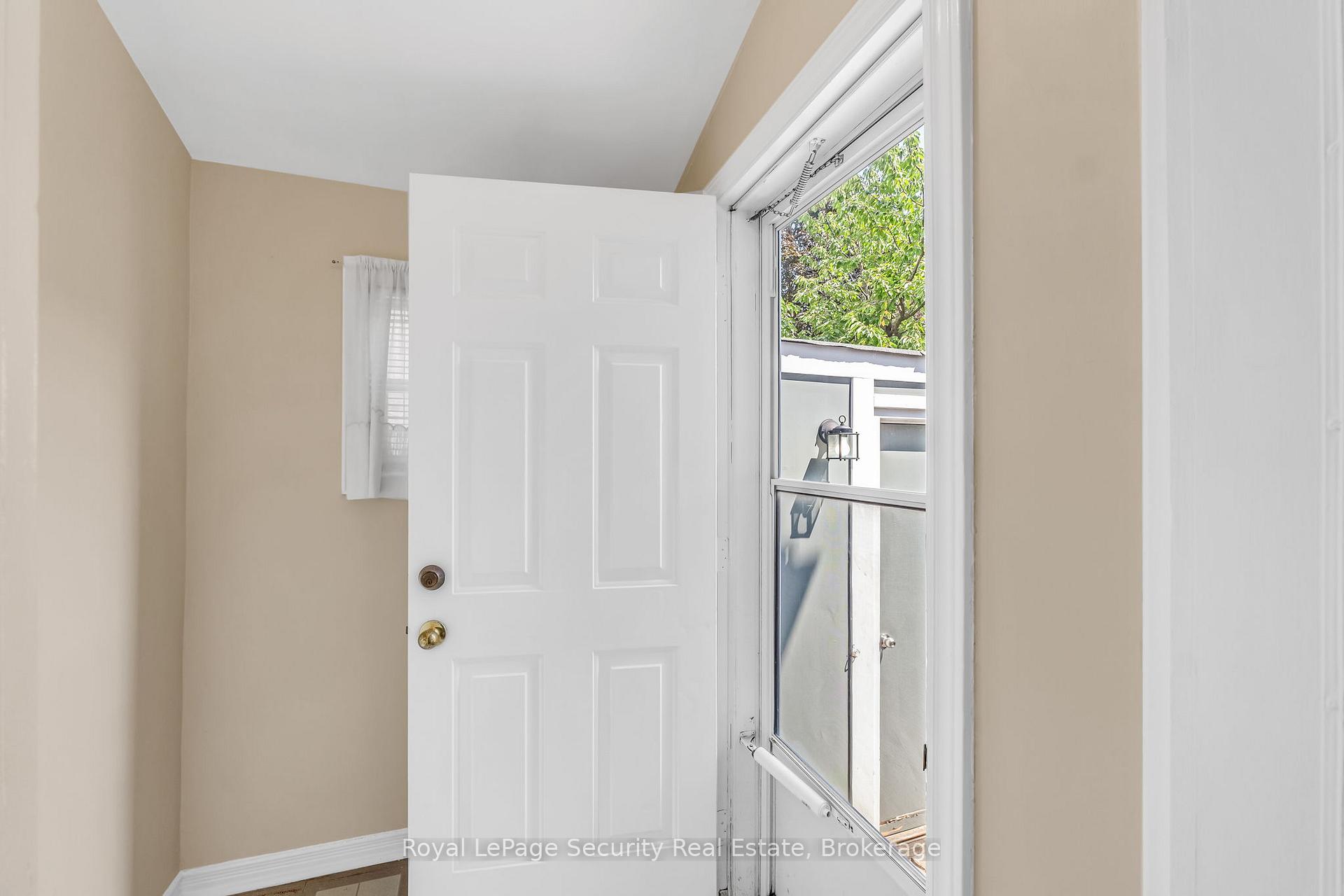 Photo 15 of 427 Glenholme Avenue, Toronto, Oakwood Village — HOMEH