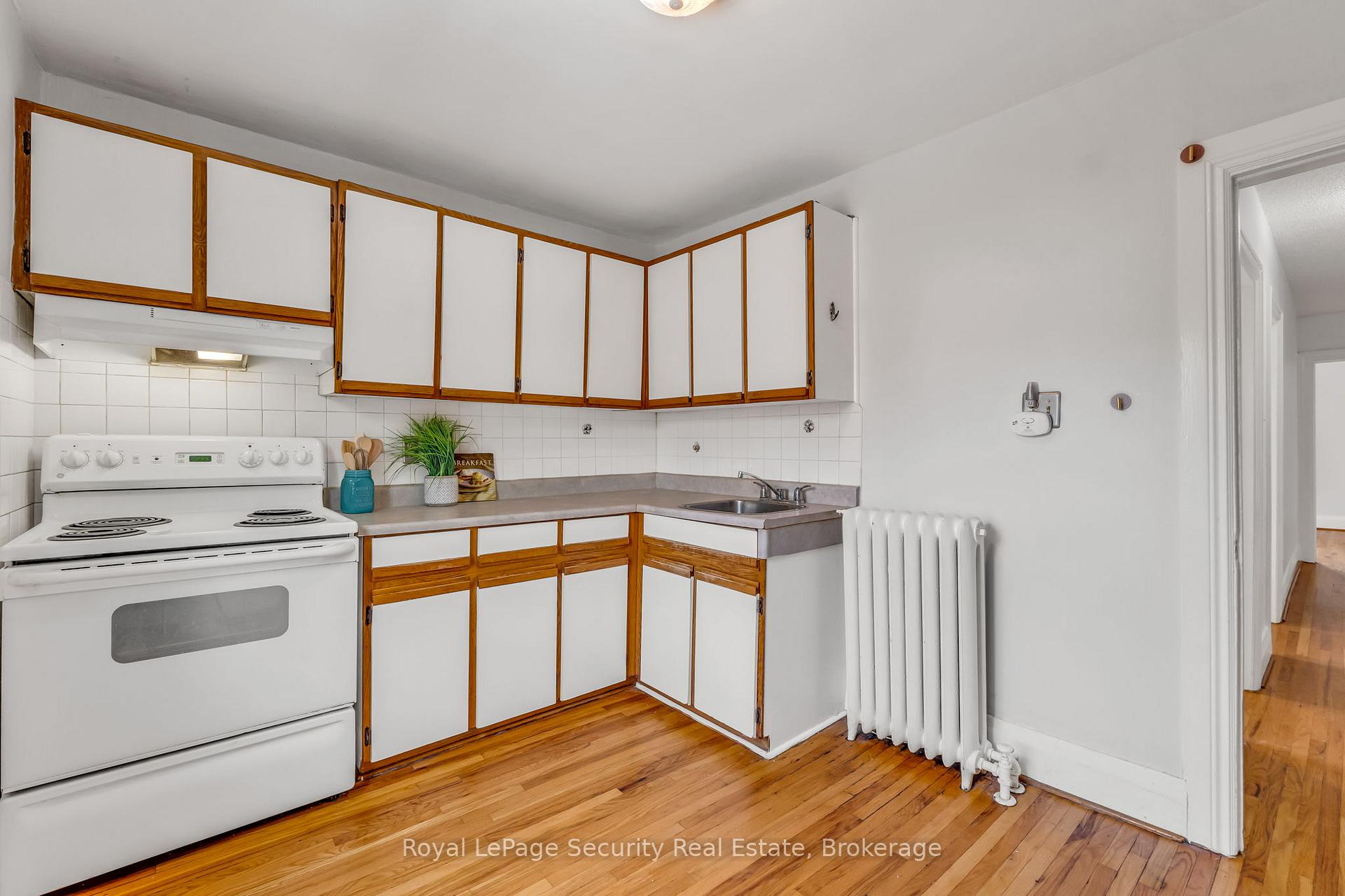 Photo 18 of 427 Glenholme Avenue, Toronto, Oakwood Village — HOMEH