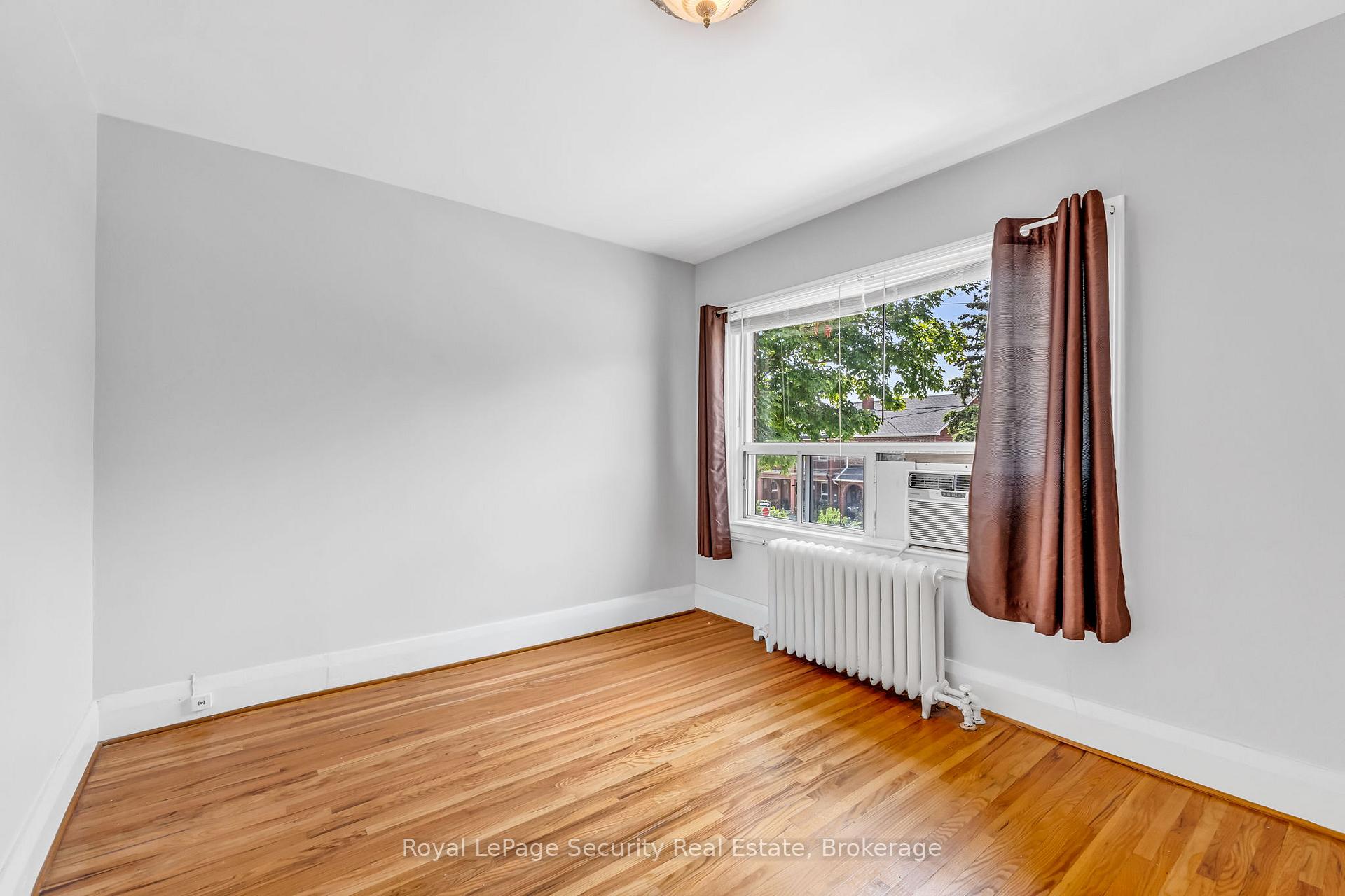 Photo 24 of 427 Glenholme Avenue, Toronto, Oakwood Village — HOMEH