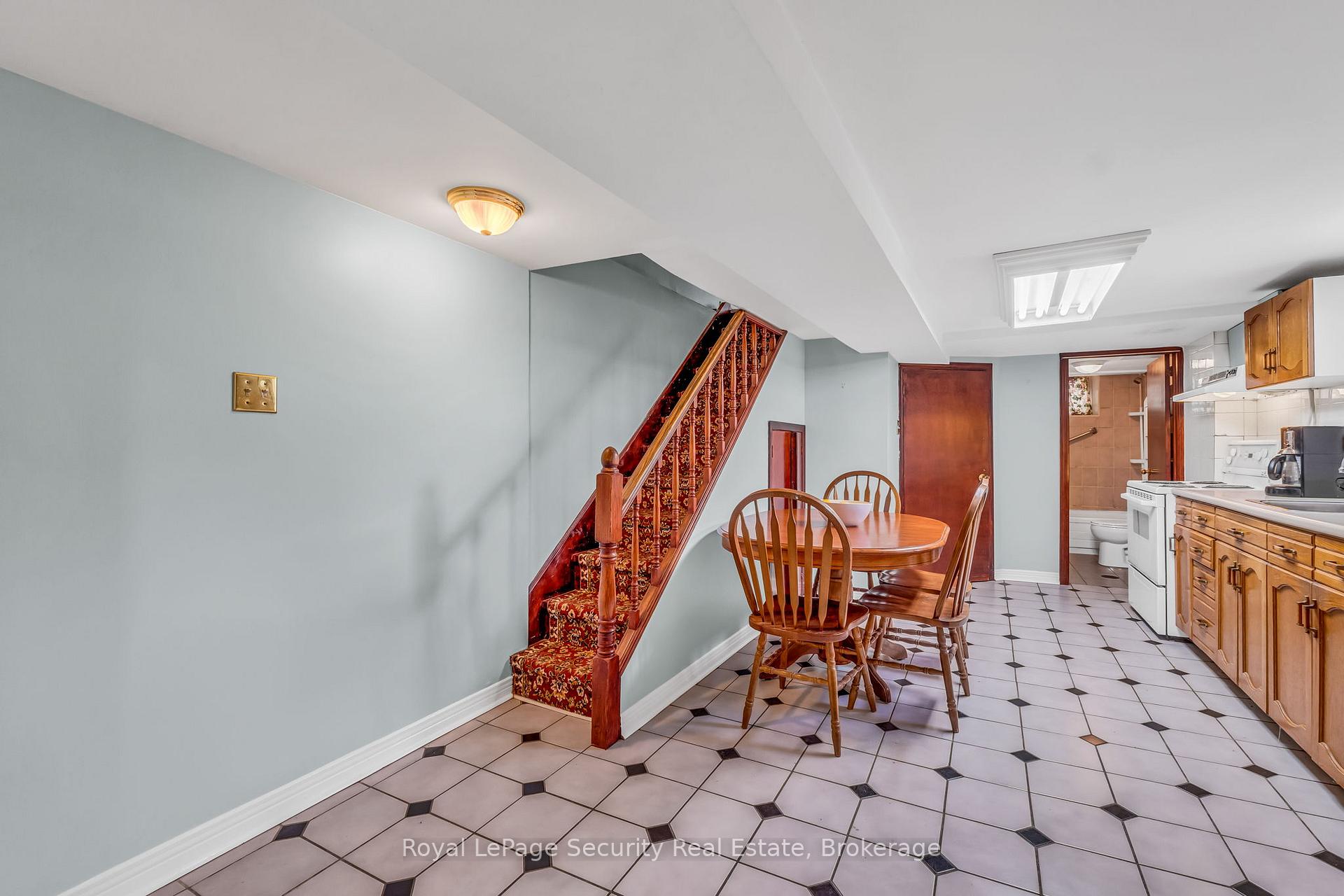 Photo 27 of 427 Glenholme Avenue, Toronto, Oakwood Village — HOMEH
