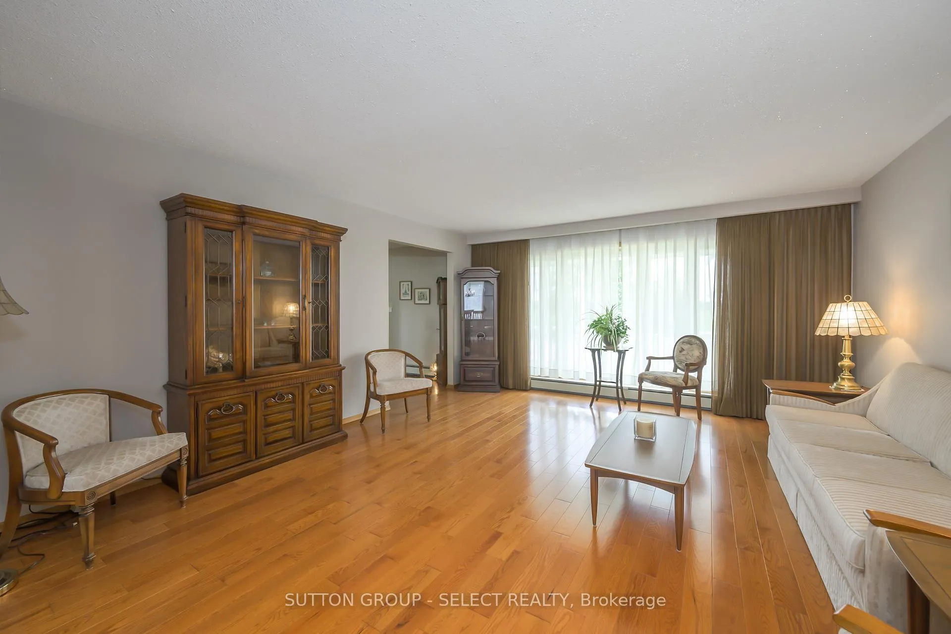 Photo 7 of 23605 Coldstream Road, Middlesex Centre, Rural Middlesex Centre — HOMEH