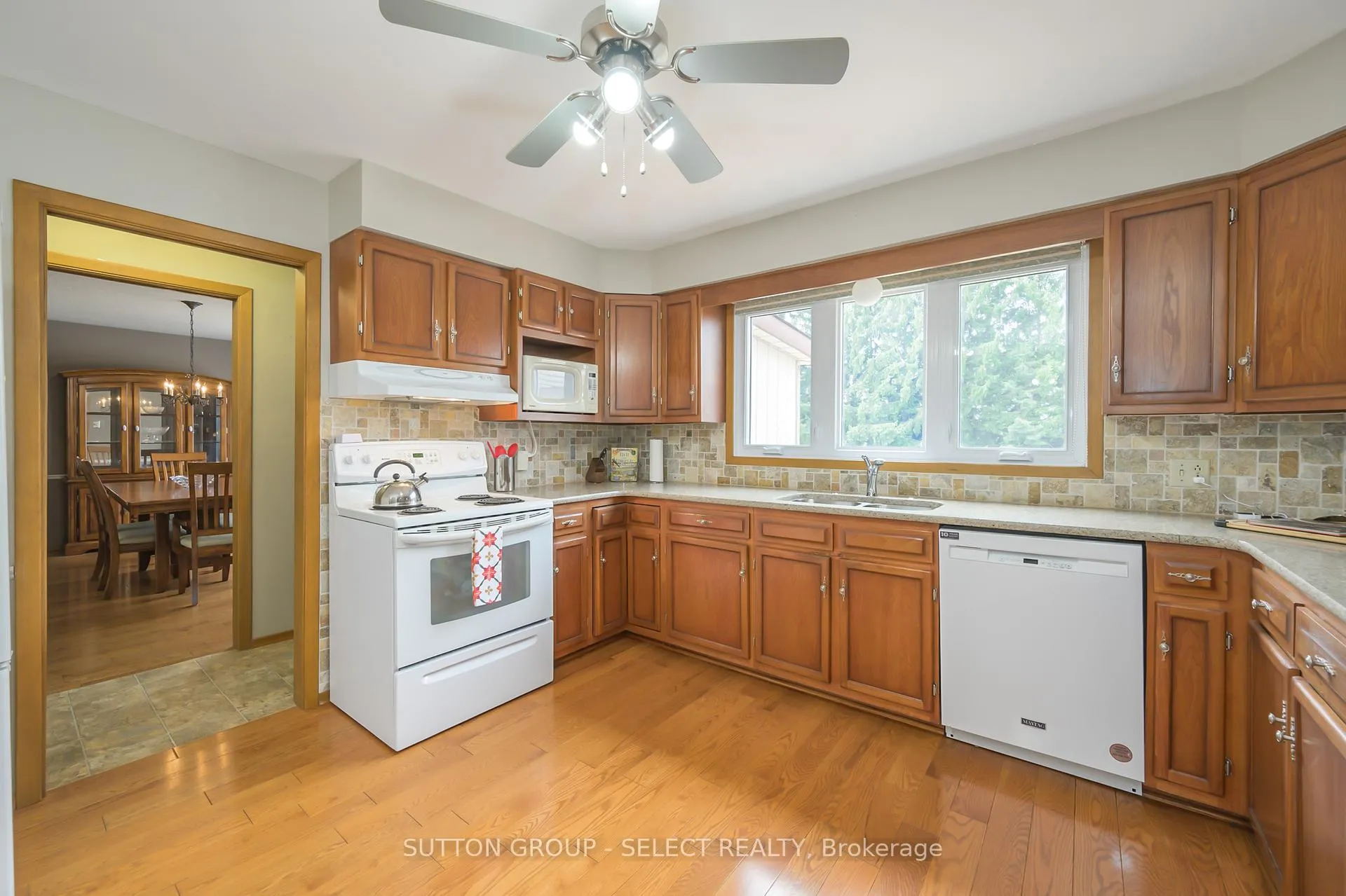 Photo 10 of 23605 Coldstream Road, Middlesex Centre, Rural Middlesex Centre — HOMEH