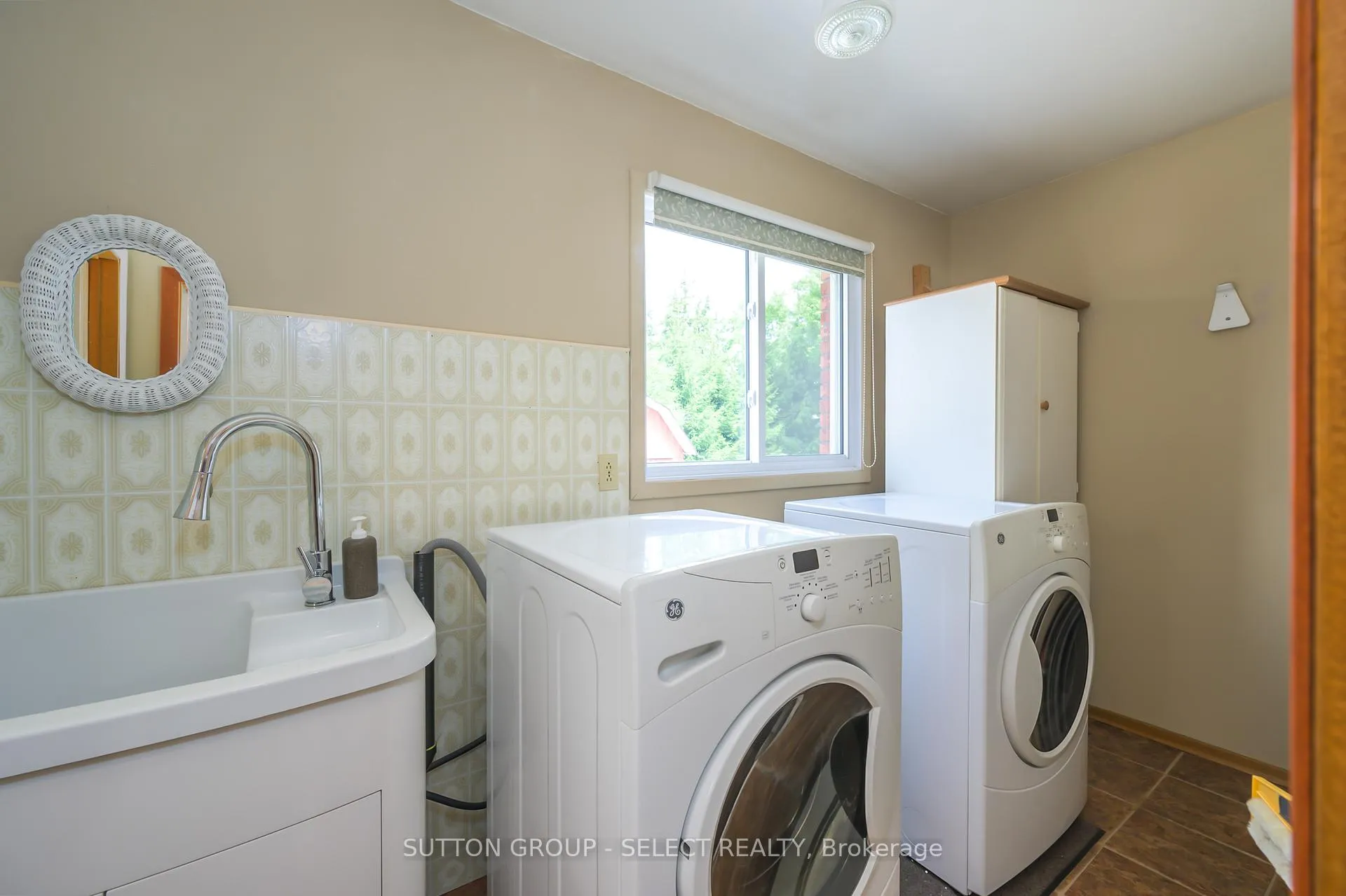 Photo 16 of 23605 Coldstream Road, Middlesex Centre, Rural Middlesex Centre — HOMEH