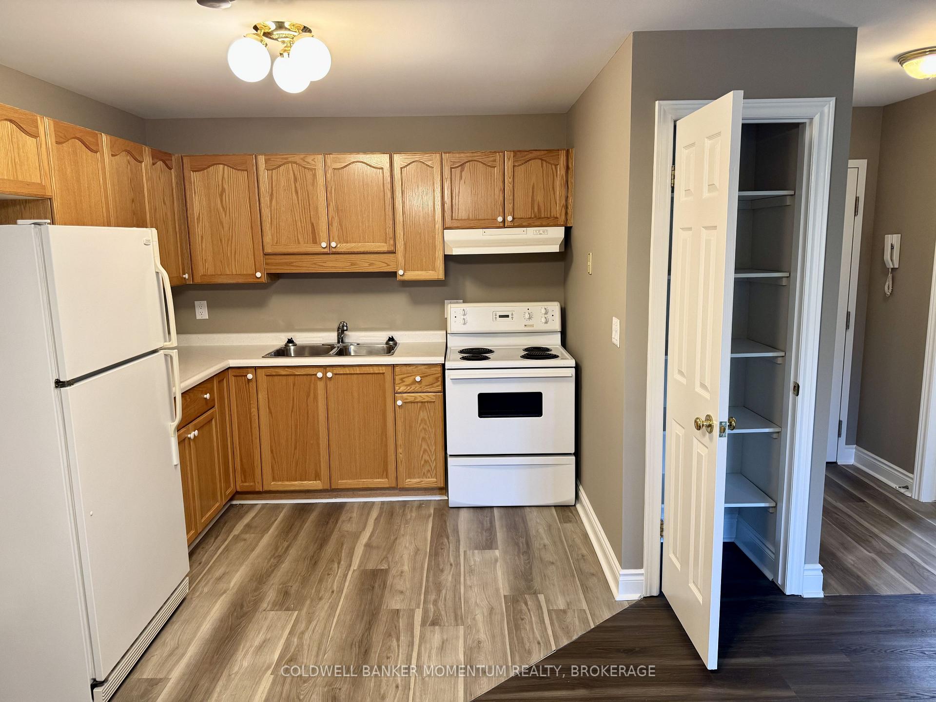 Photo 5 of Unit #305, 209 Hwy 20 Place, Thorold, Cataract Road — HOMEH