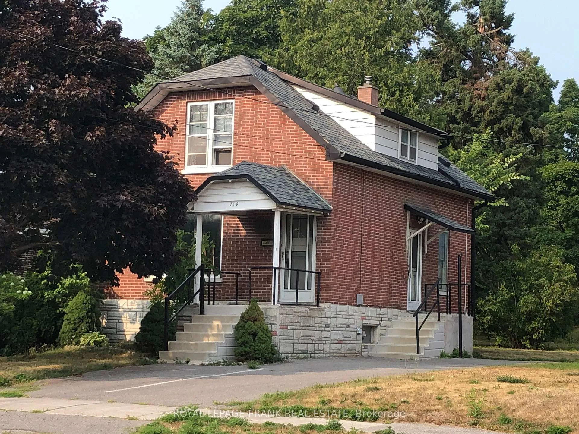 Photo 1 of 714 Chemong Road, Peterborough, Northcrest Ward 5 — HOMEH