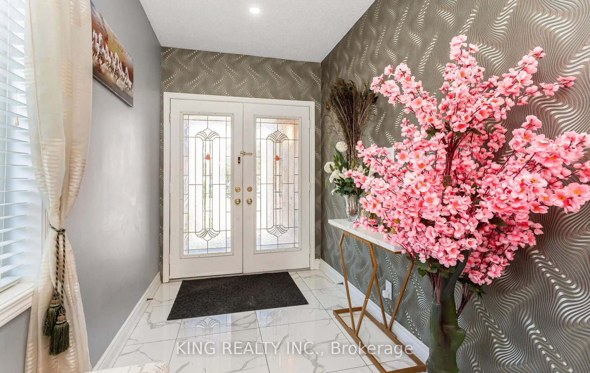 Photo 6 of 161 Tiller Trail, Brampton, Fletcher's Creek Village — HOMEH