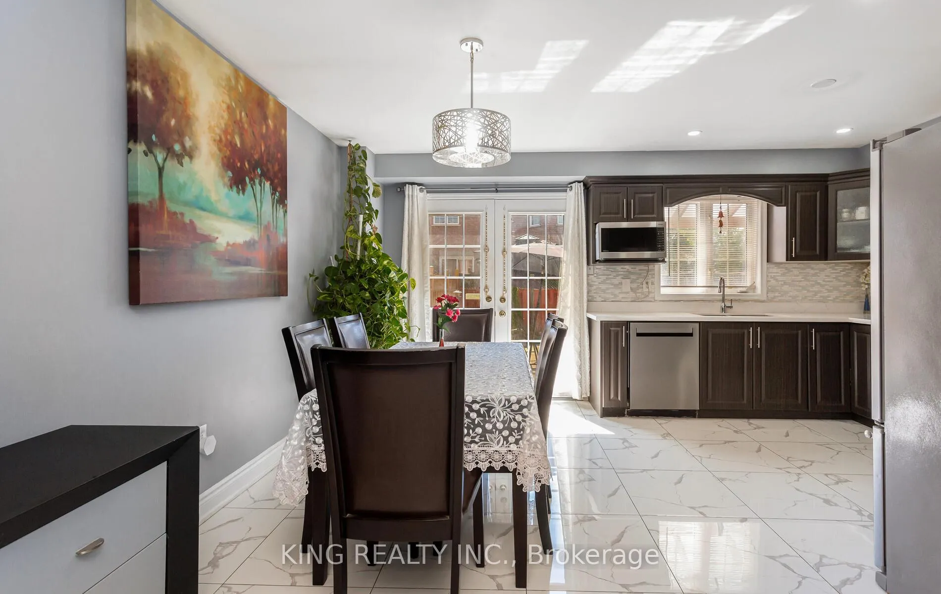 Photo 13 of 161 Tiller Trail, Brampton, Fletcher's Creek Village — HOMEH