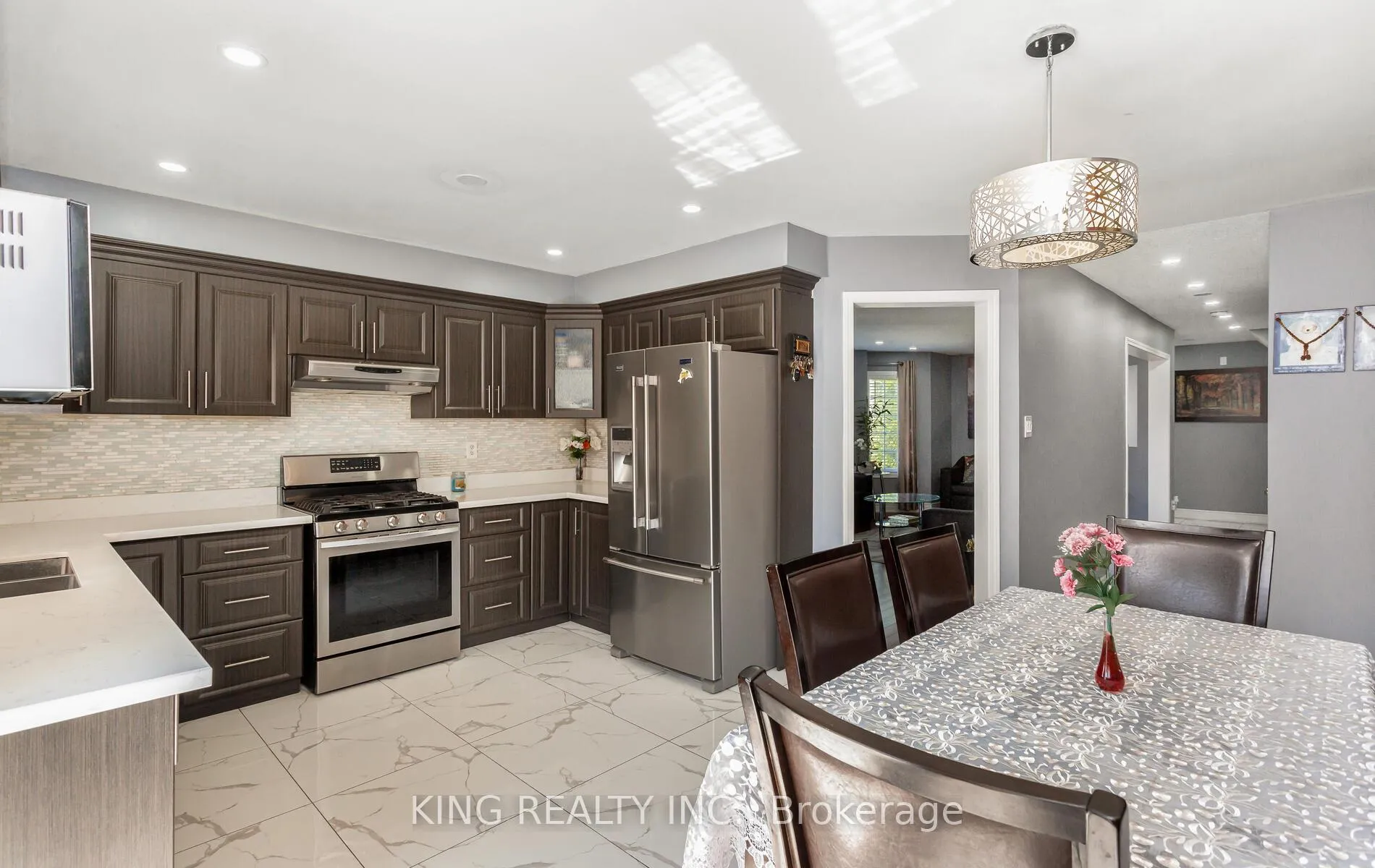 Photo 14 of 161 Tiller Trail, Brampton, Fletcher's Creek Village — HOMEH