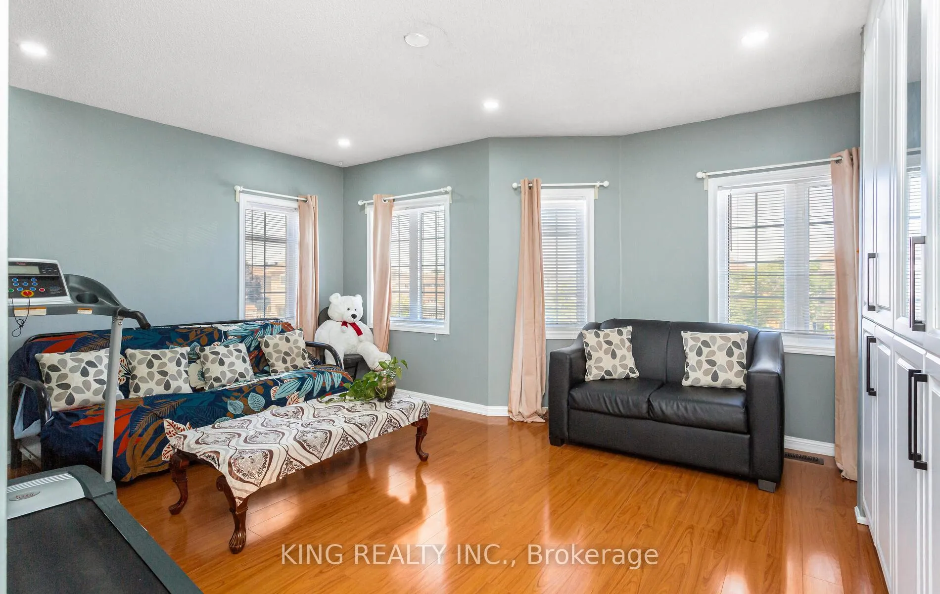 Photo 18 of 161 Tiller Trail, Brampton, Fletcher's Creek Village — HOMEH