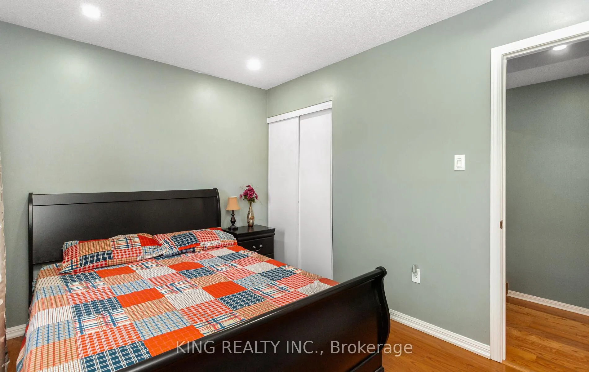 Photo 29 of 161 Tiller Trail, Brampton, Fletcher's Creek Village — HOMEH
