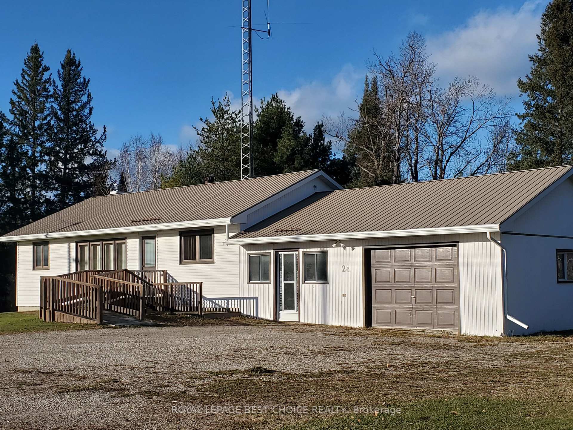 Photo 1 of 24 First Street, Timiskaming, TIM - Outside - Rural — HOMEH
