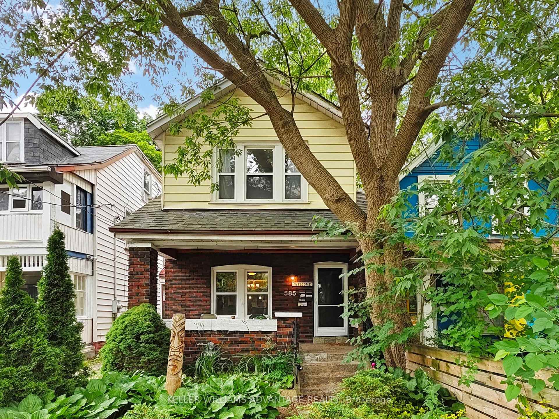Front of 585 Woodbine Avenue