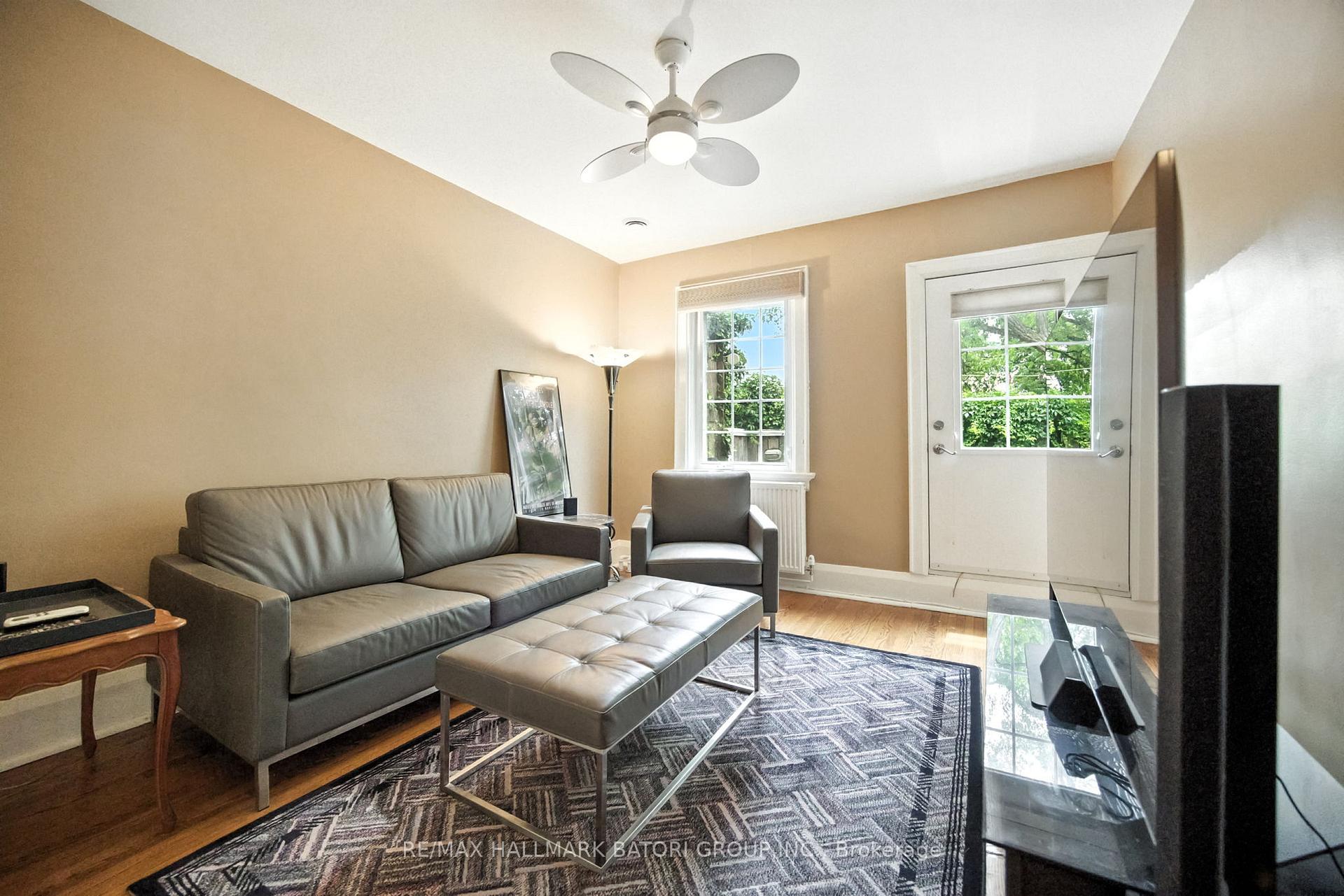 Photo 19 of 33 Burnaby Boulevard, Toronto, Yonge-Eglinton — HOMEH