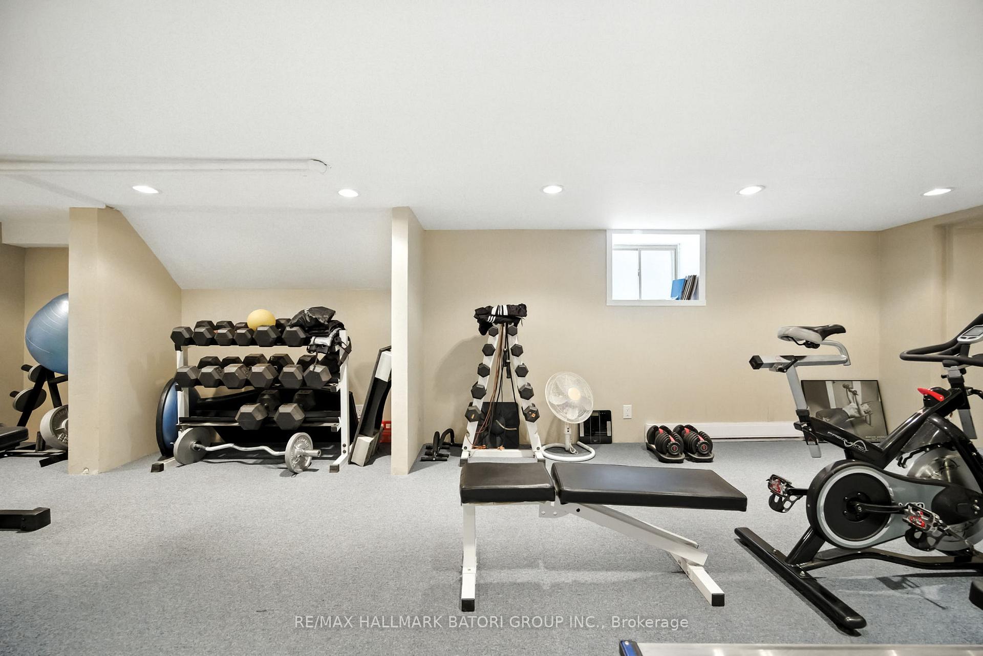 Photo 28 of 33 Burnaby Boulevard, Toronto, Yonge-Eglinton — HOMEH