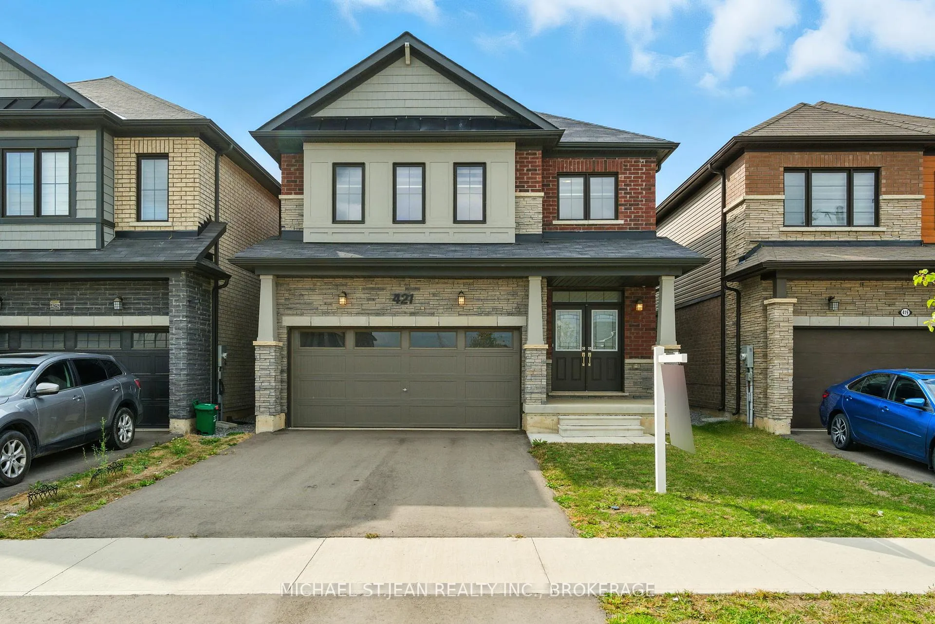 Photo 2 of 421 Barker Parkway, Thorold, Rolling Meadows — HOMEH
