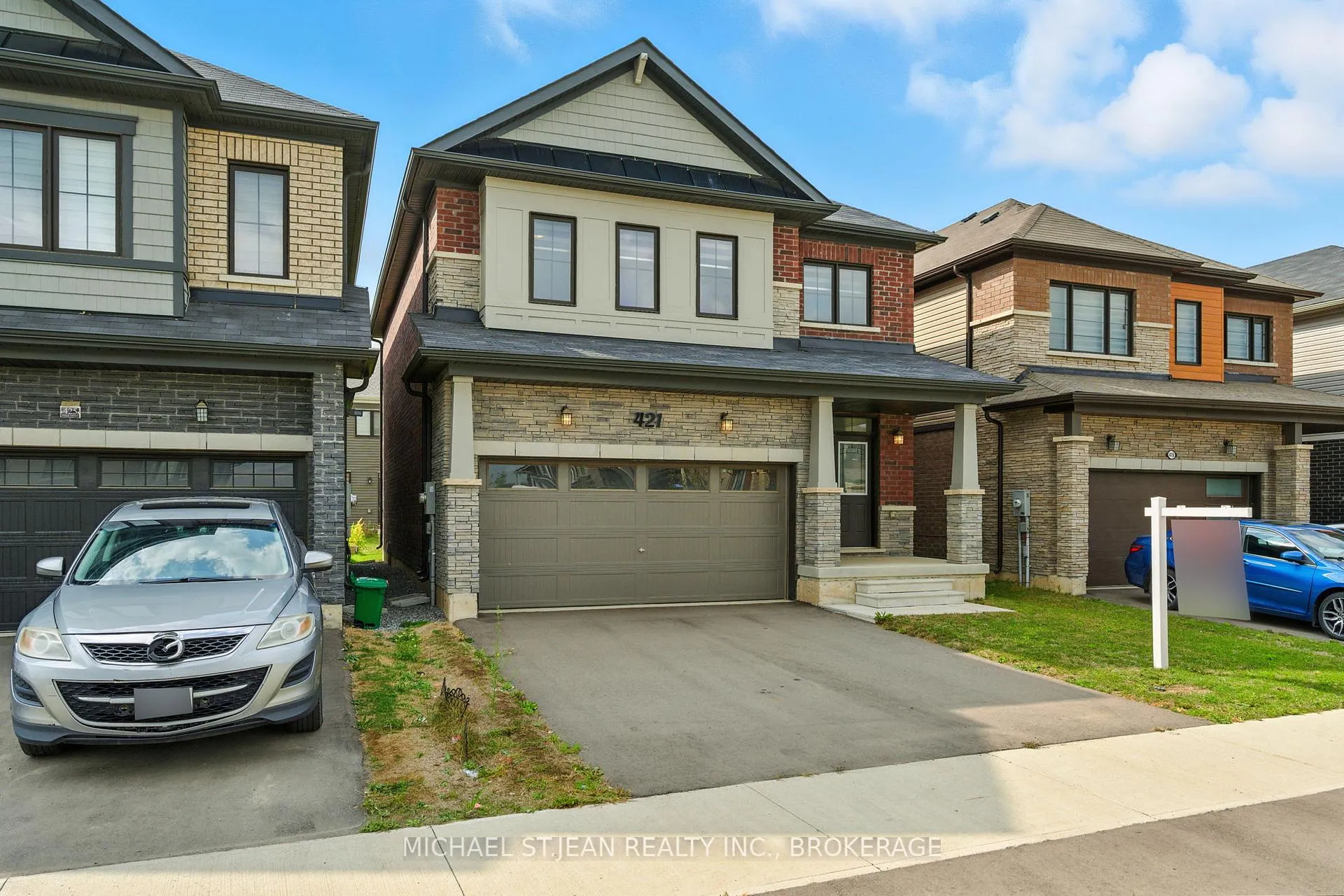 Photo 3 of 421 Barker Parkway, Thorold, Rolling Meadows — HOMEH