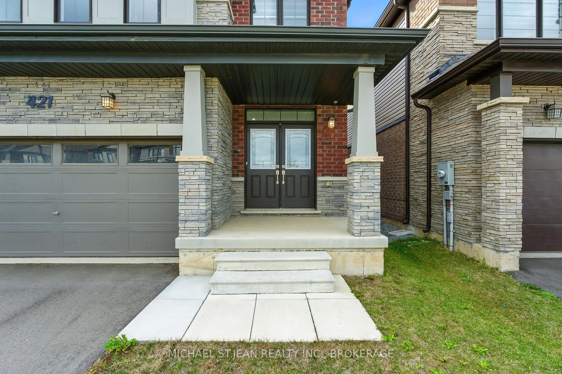 Photo 4 of 421 Barker Parkway, Thorold, Rolling Meadows — HOMEH