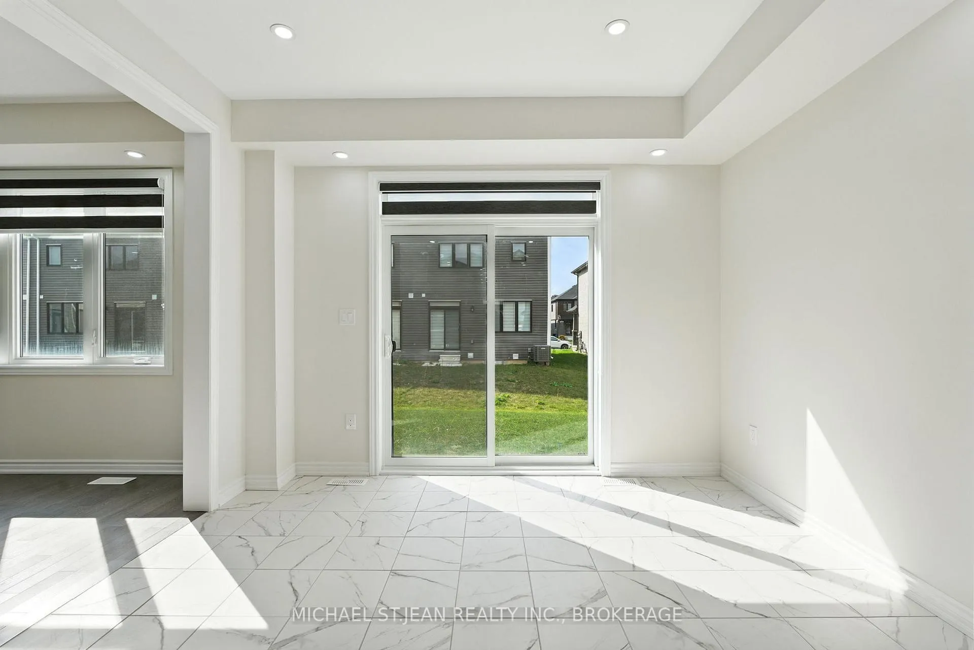 Photo 11 of 421 Barker Parkway, Thorold, Rolling Meadows — HOMEH