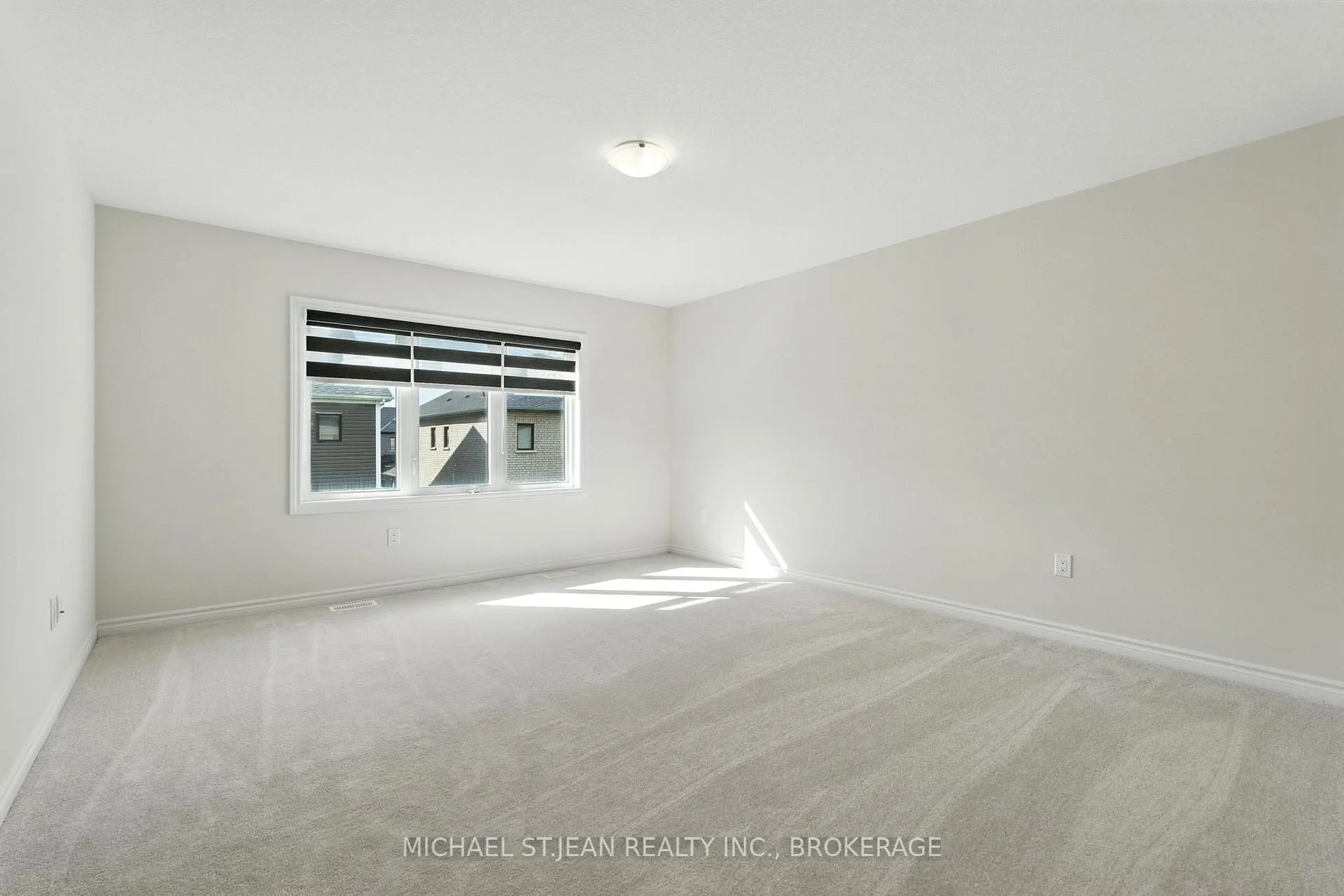 Photo 19 of 421 Barker Parkway, Thorold, Rolling Meadows — HOMEH