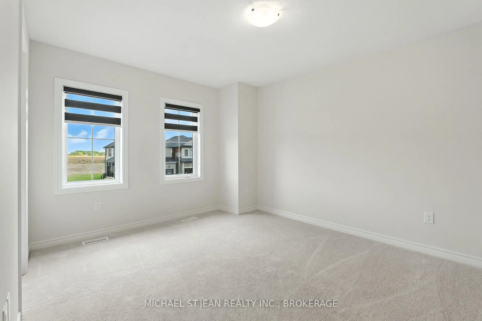 Photo 27 of 421 Barker Parkway, Thorold, Rolling Meadows — HOMEH