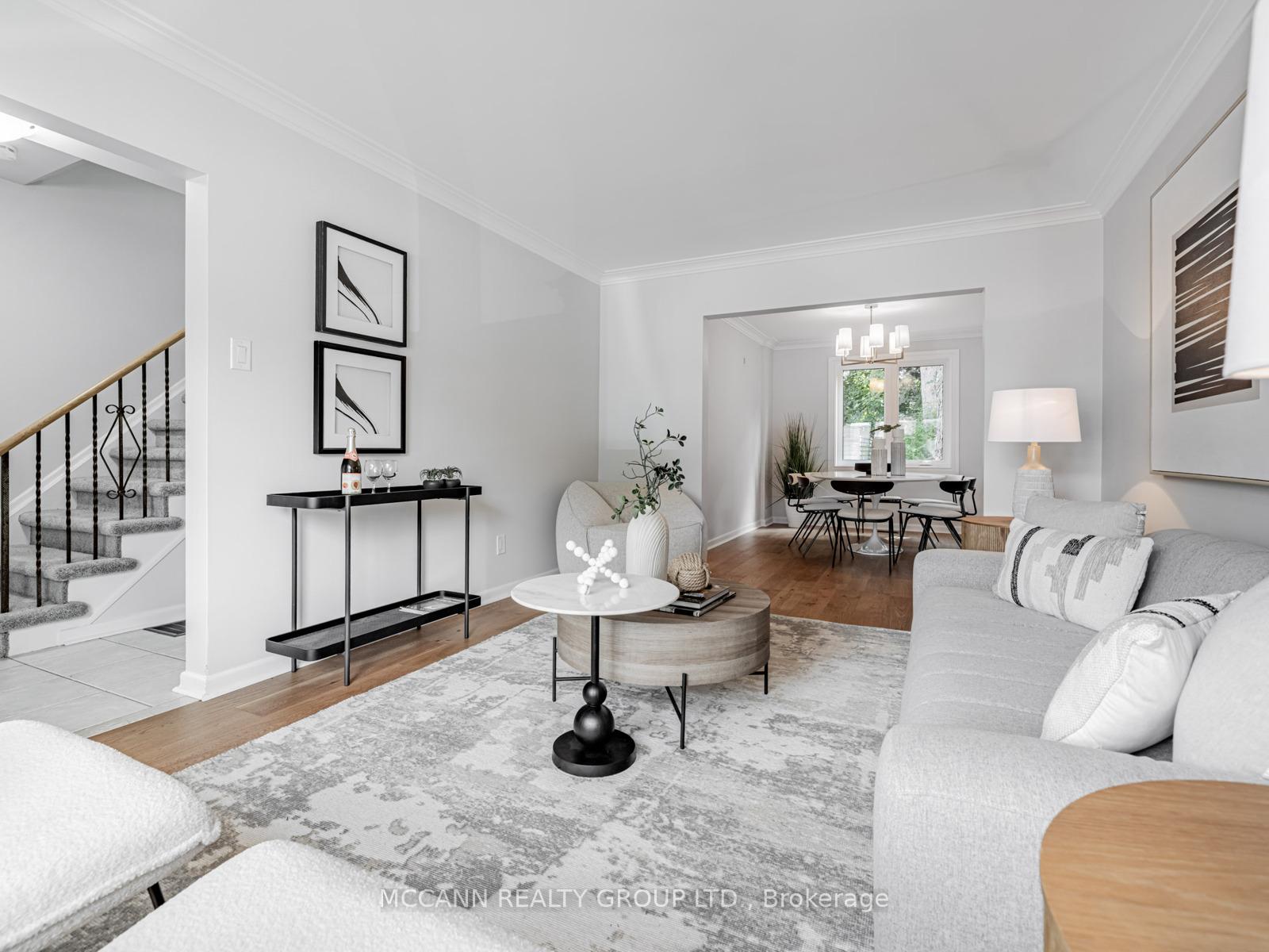 Photo 10 of 157 1/2 Roslin Avenue, Toronto, Lawrence Park North — HOMEH