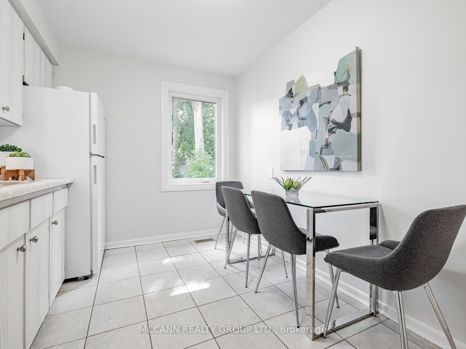 Photo 14 of 157 1/2 Roslin Avenue, Toronto, Lawrence Park North — HOMEH