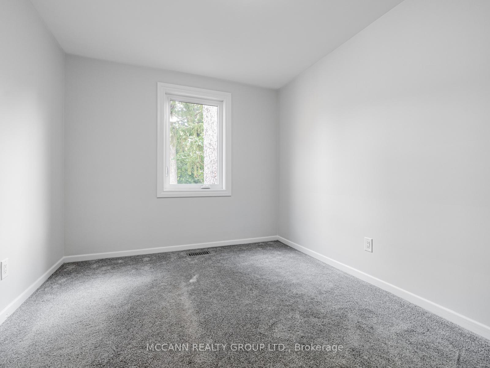 Photo 20 of 157 1/2 Roslin Avenue, Toronto, Lawrence Park North — HOMEH