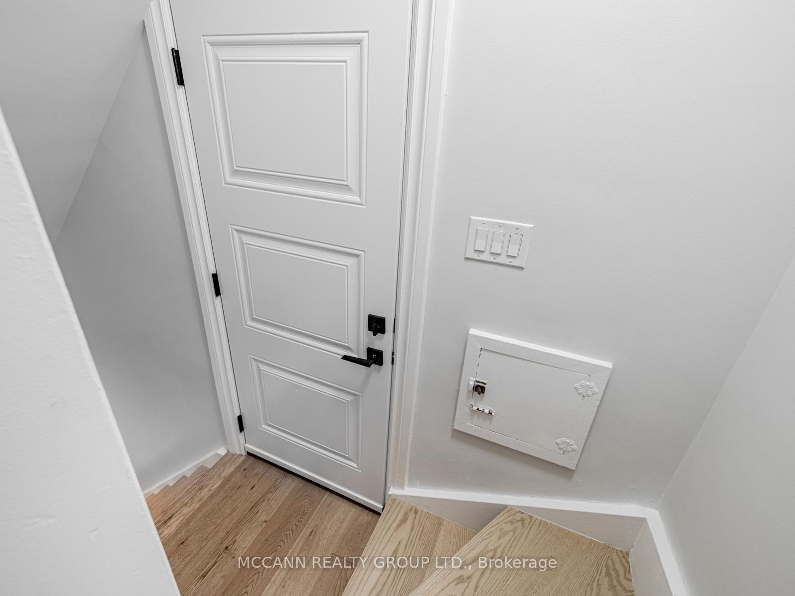 Photo 23 of 157 1/2 Roslin Avenue, Toronto, Lawrence Park North — HOMEH