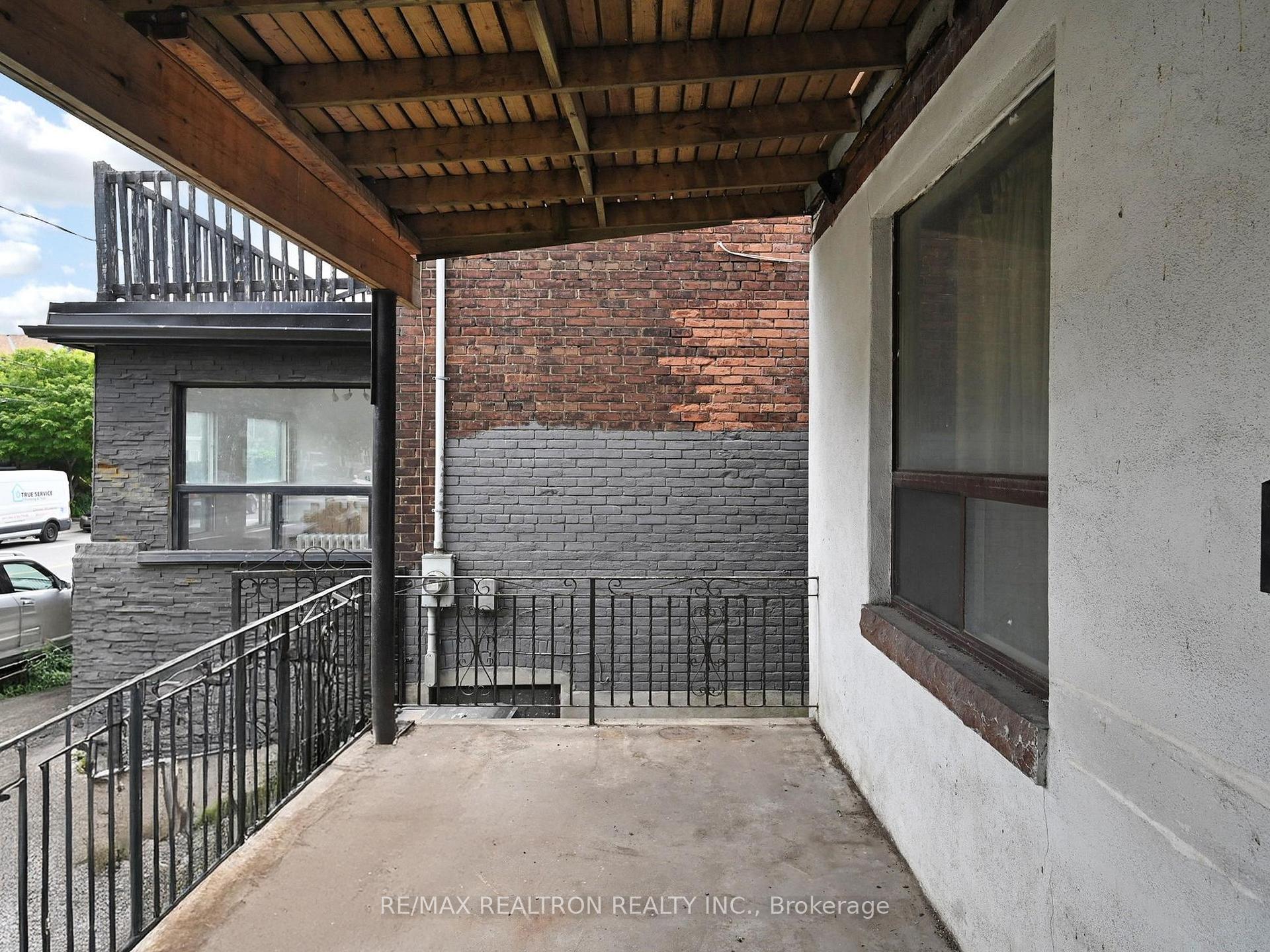 Photo 5 of 780 Pape Avenue, Toronto, Playter Estates-Danforth — HOMEH