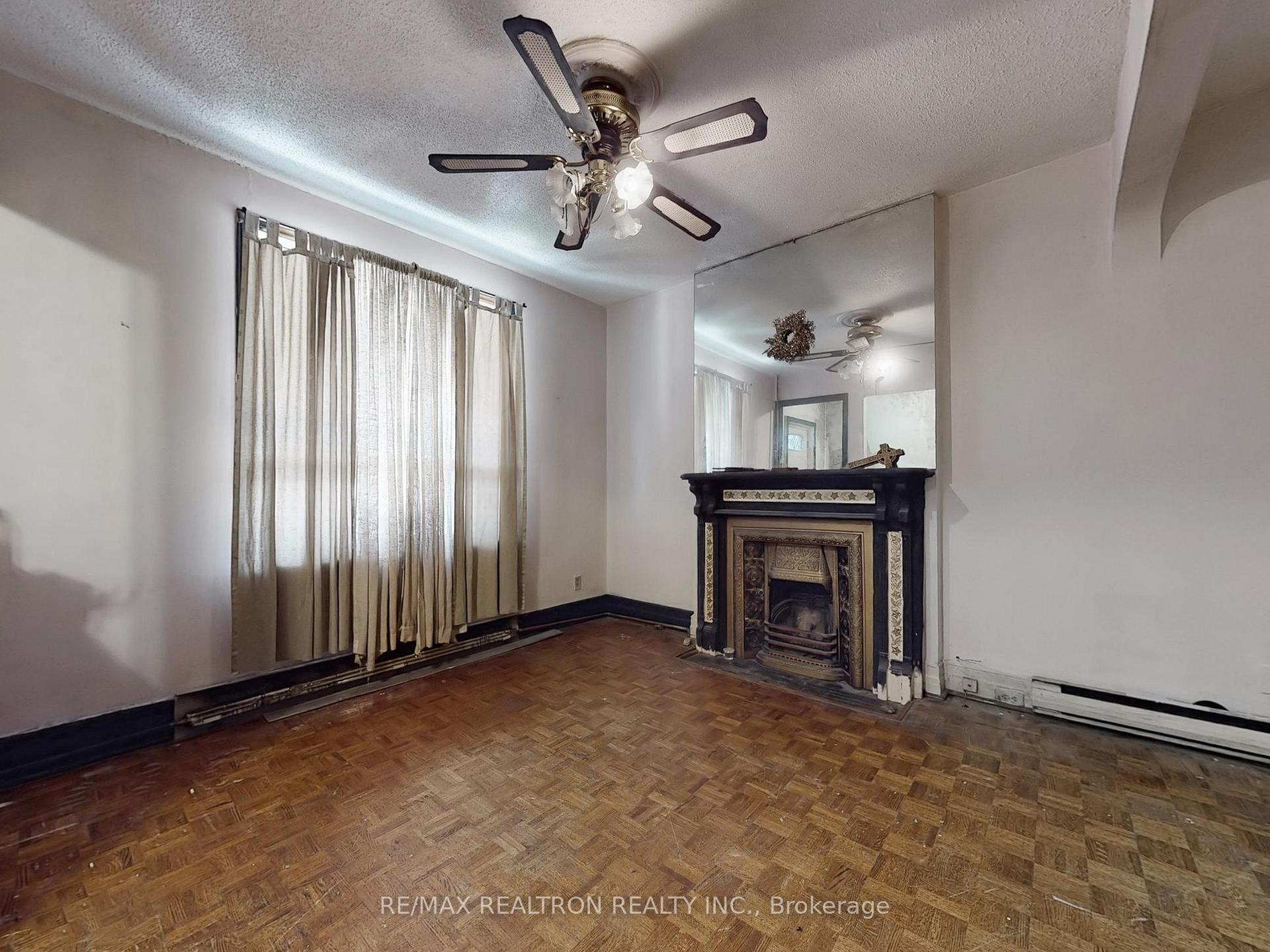 Photo 6 of 780 Pape Avenue, Toronto, Playter Estates-Danforth — HOMEH