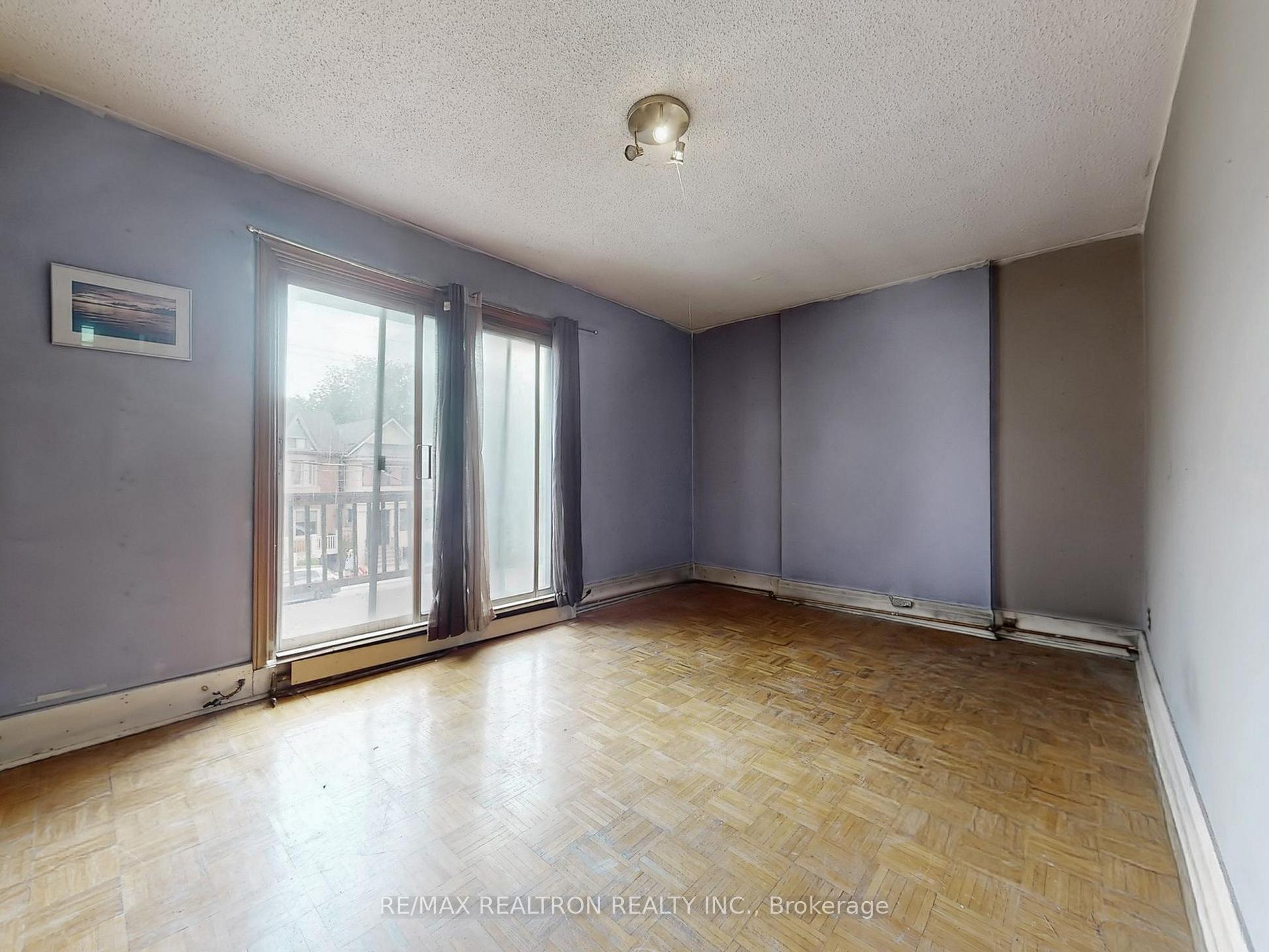 Photo 9 of 780 Pape Avenue, Toronto, Playter Estates-Danforth — HOMEH