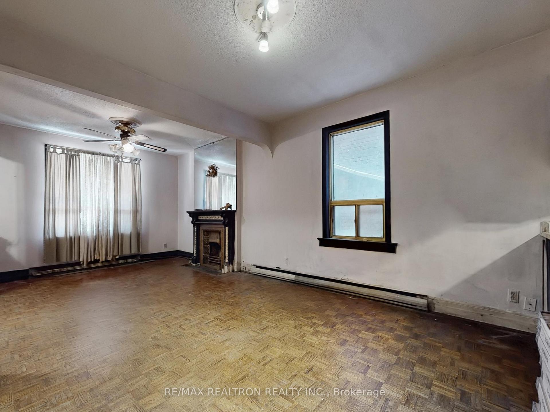 Photo 10 of 780 Pape Avenue, Toronto, Playter Estates-Danforth — HOMEH