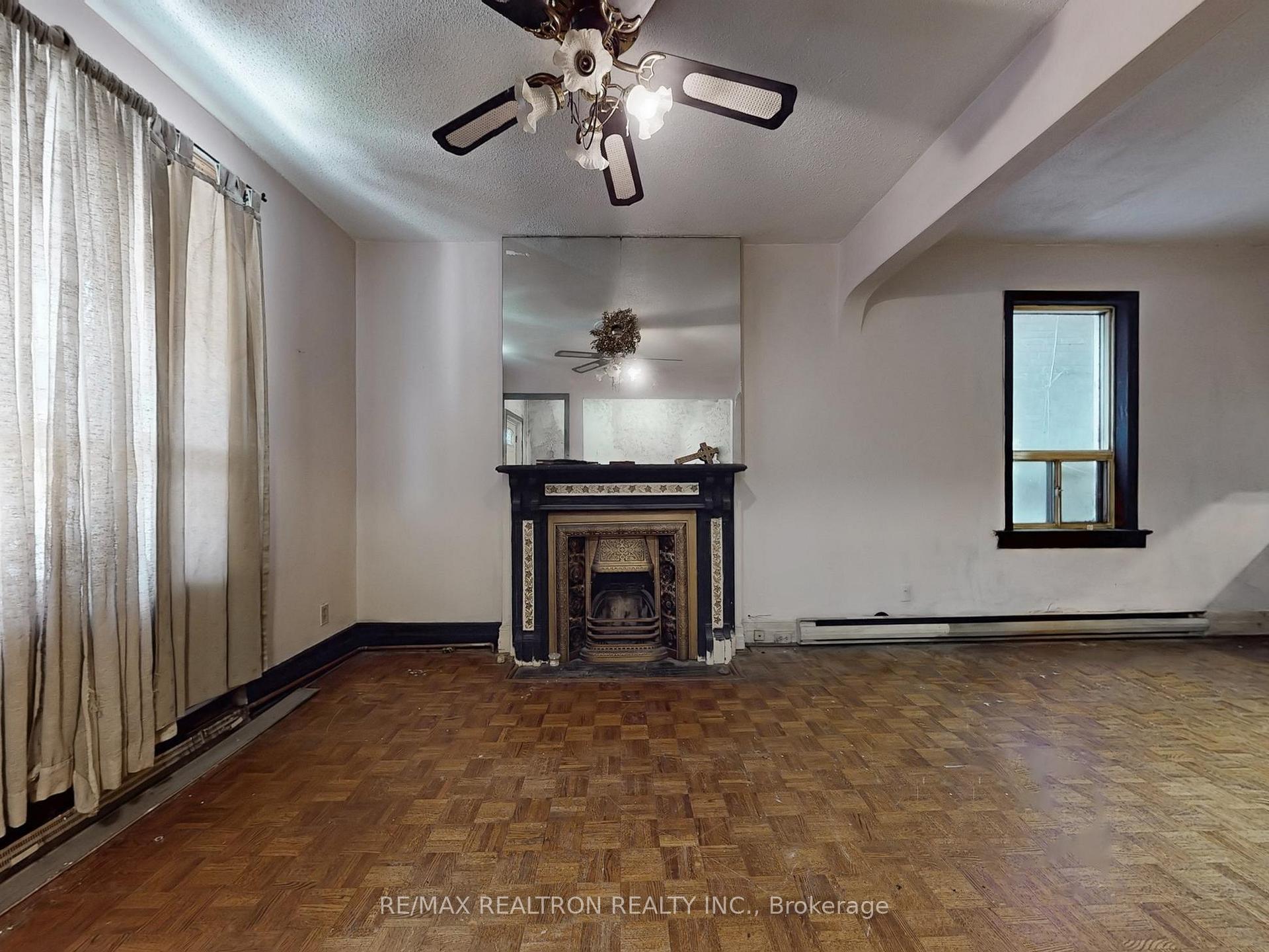 Photo 11 of 780 Pape Avenue, Toronto, Playter Estates-Danforth — HOMEH