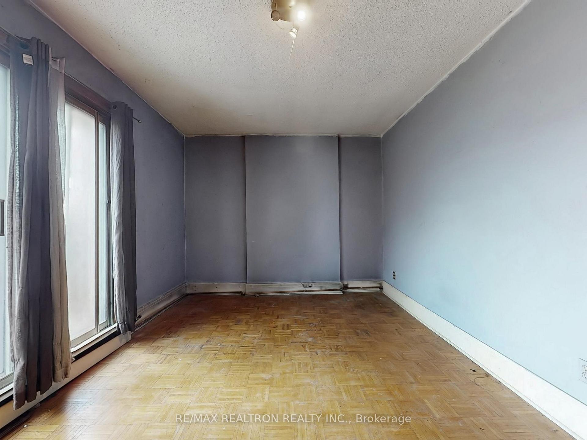 Photo 12 of 780 Pape Avenue, Toronto, Playter Estates-Danforth — HOMEH