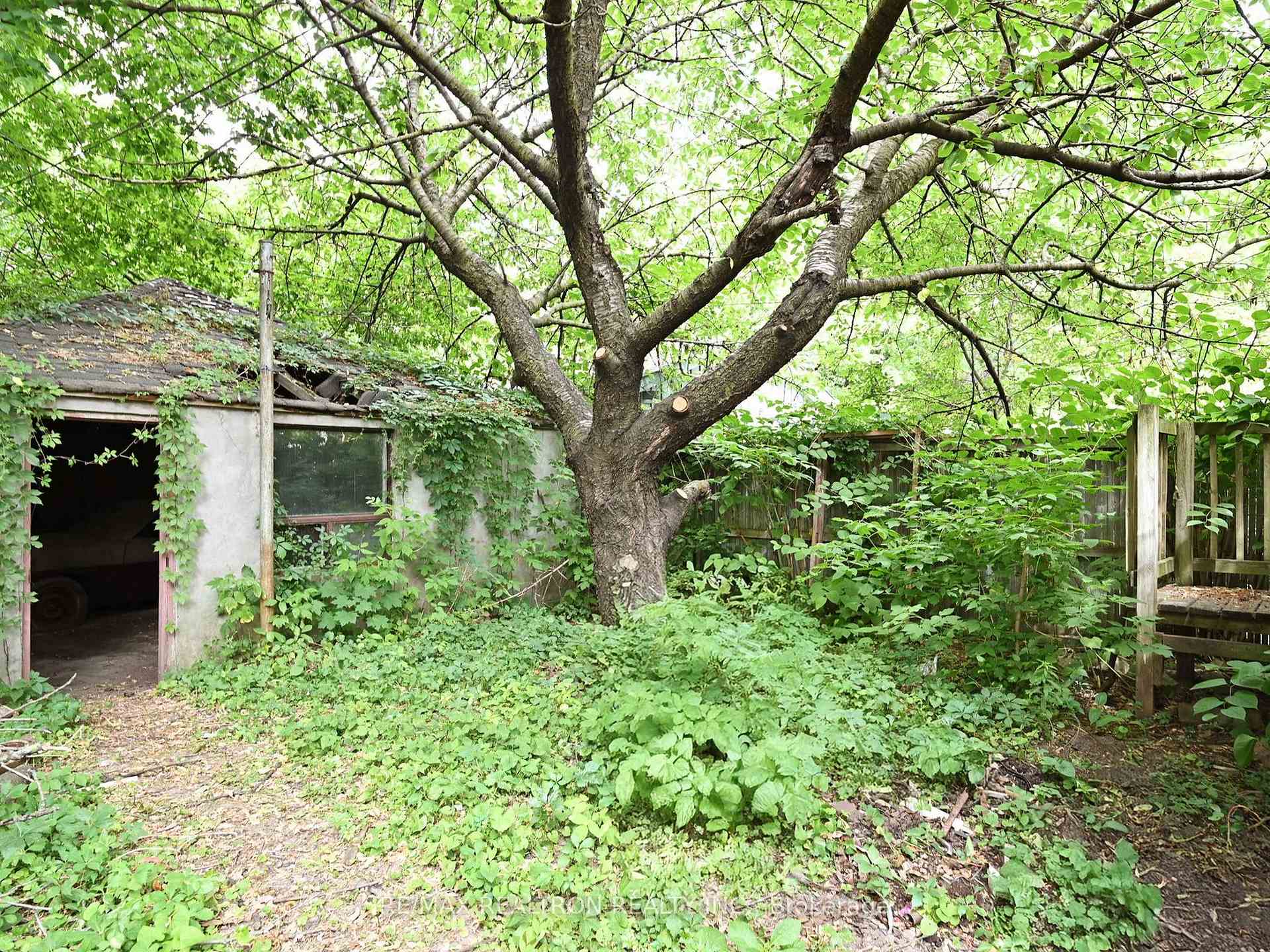 Photo 24 of 780 Pape Avenue, Toronto, Playter Estates-Danforth — HOMEH