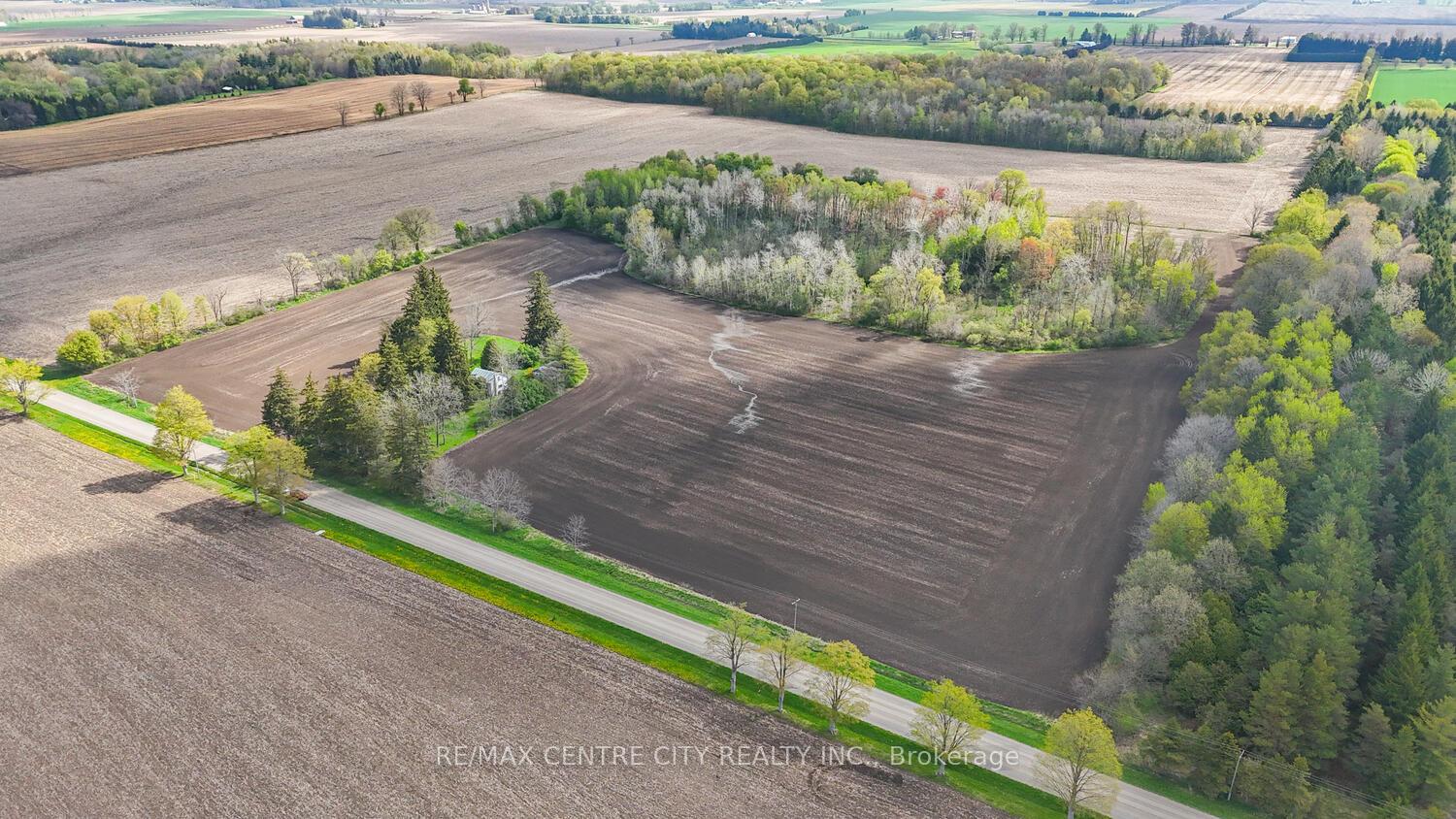 Photo 6 of 20938 Cherry Hill Road, Thames Centre, Rural Thames Centre — HOMEH