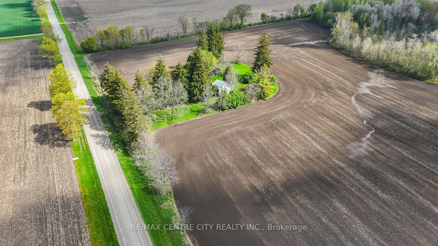 Photo 7 of 20938 Cherry Hill Road, Thames Centre, Rural Thames Centre — HOMEH