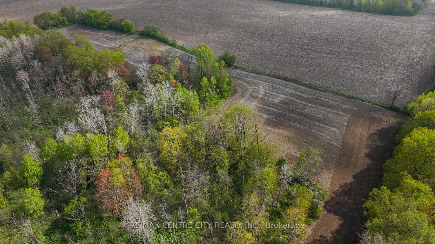 Photo 17 of 20938 Cherry Hill Road, Thames Centre, Rural Thames Centre — HOMEH
