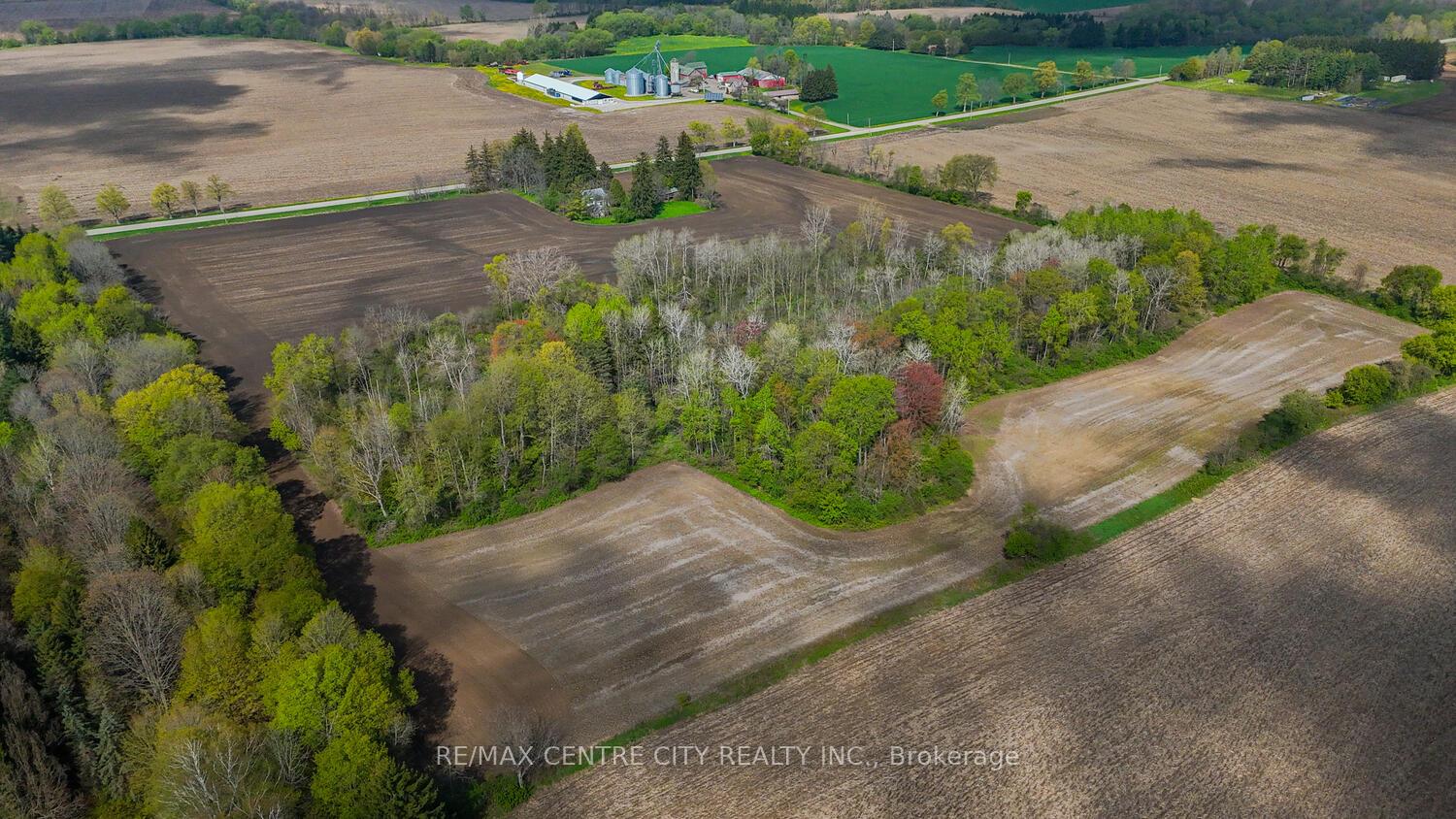Photo 19 of 20938 Cherry Hill Road, Thames Centre, Rural Thames Centre — HOMEH