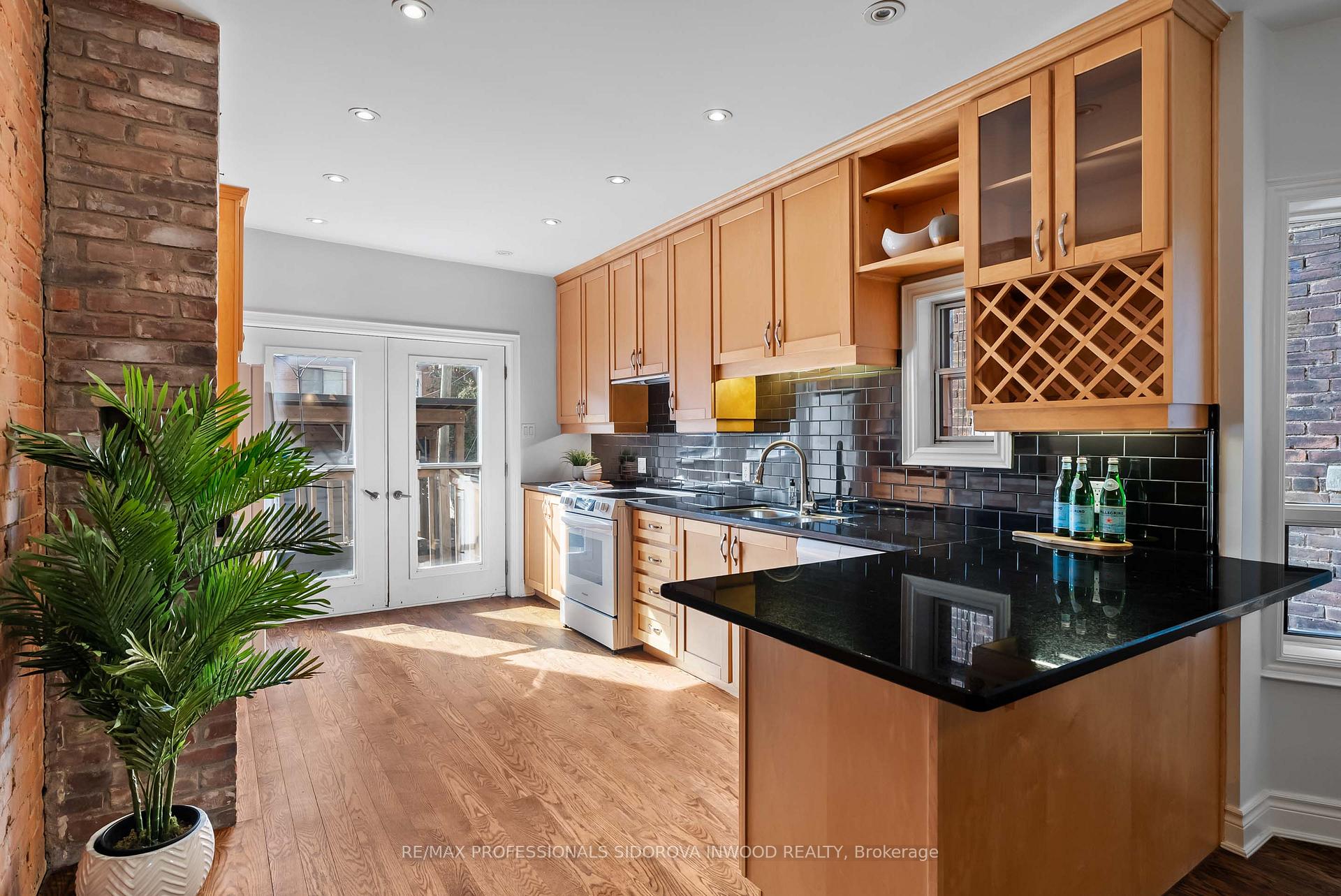 Photo 10 of 57 Marchmount Road, Toronto, Wychwood — HOMEH