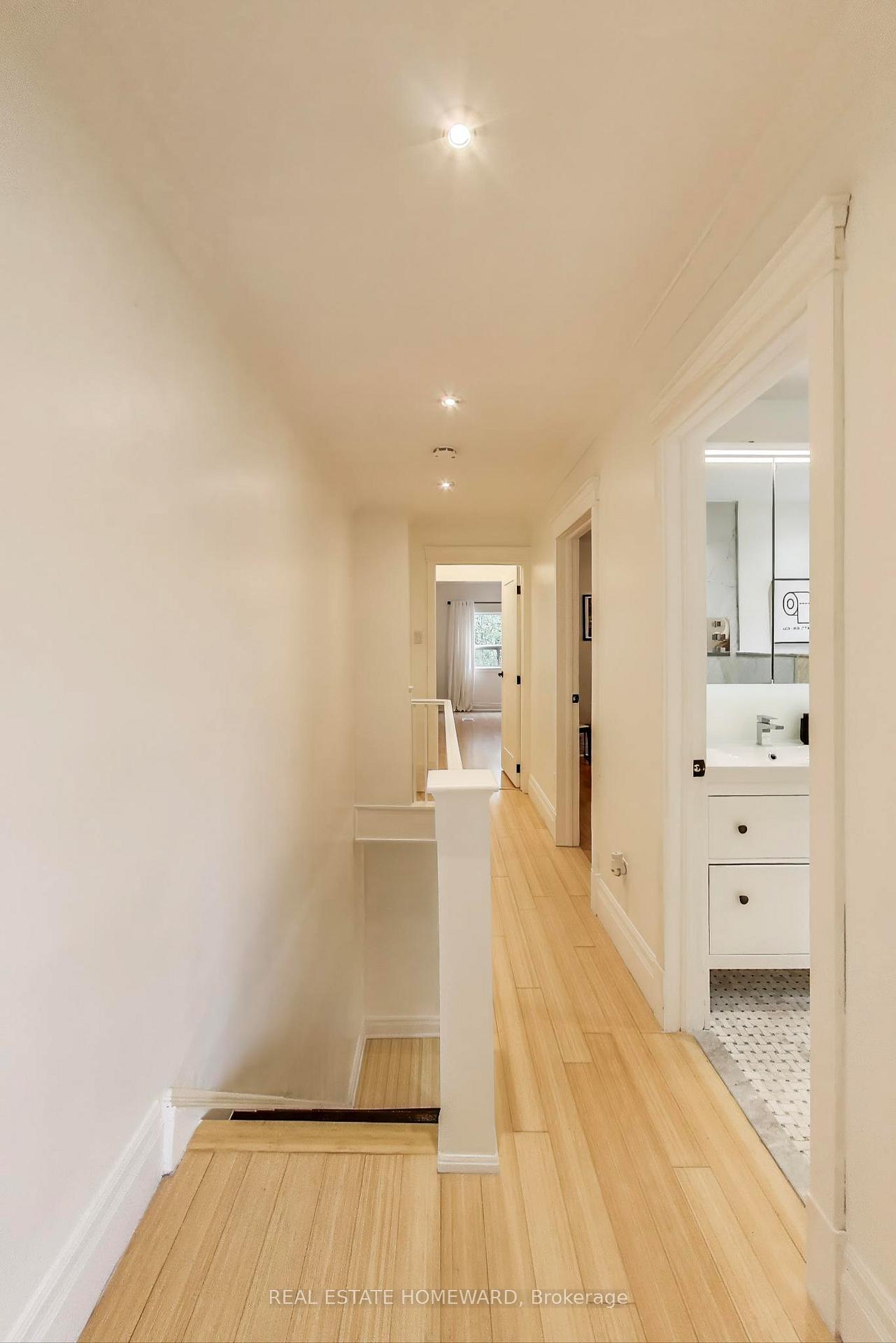 Photo 10 of 22 Mountnoel Avenue, Toronto, Greenwood-Coxwell — HOMEH