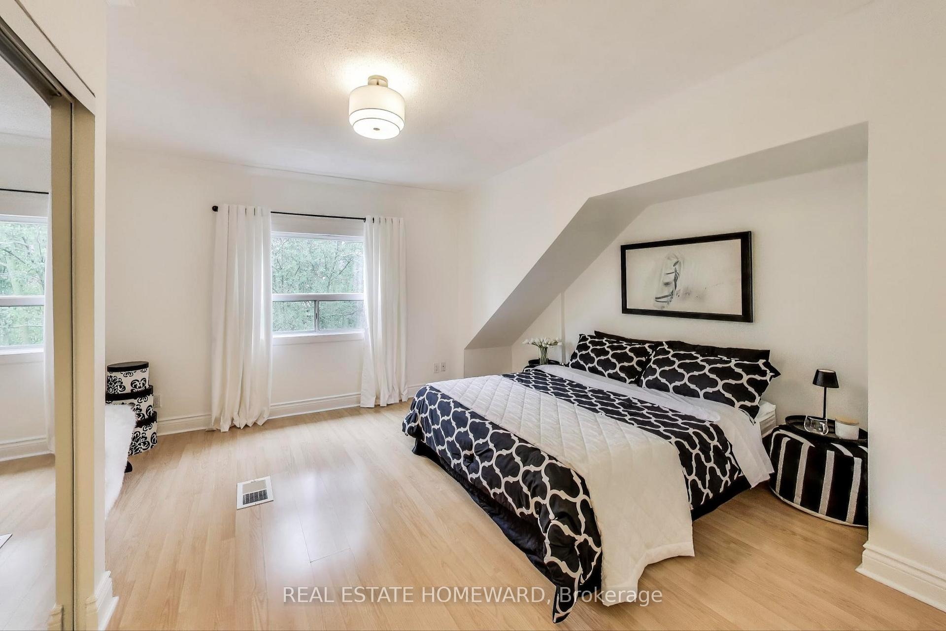 Photo 11 of 22 Mountnoel Avenue, Toronto, Greenwood-Coxwell — HOMEH