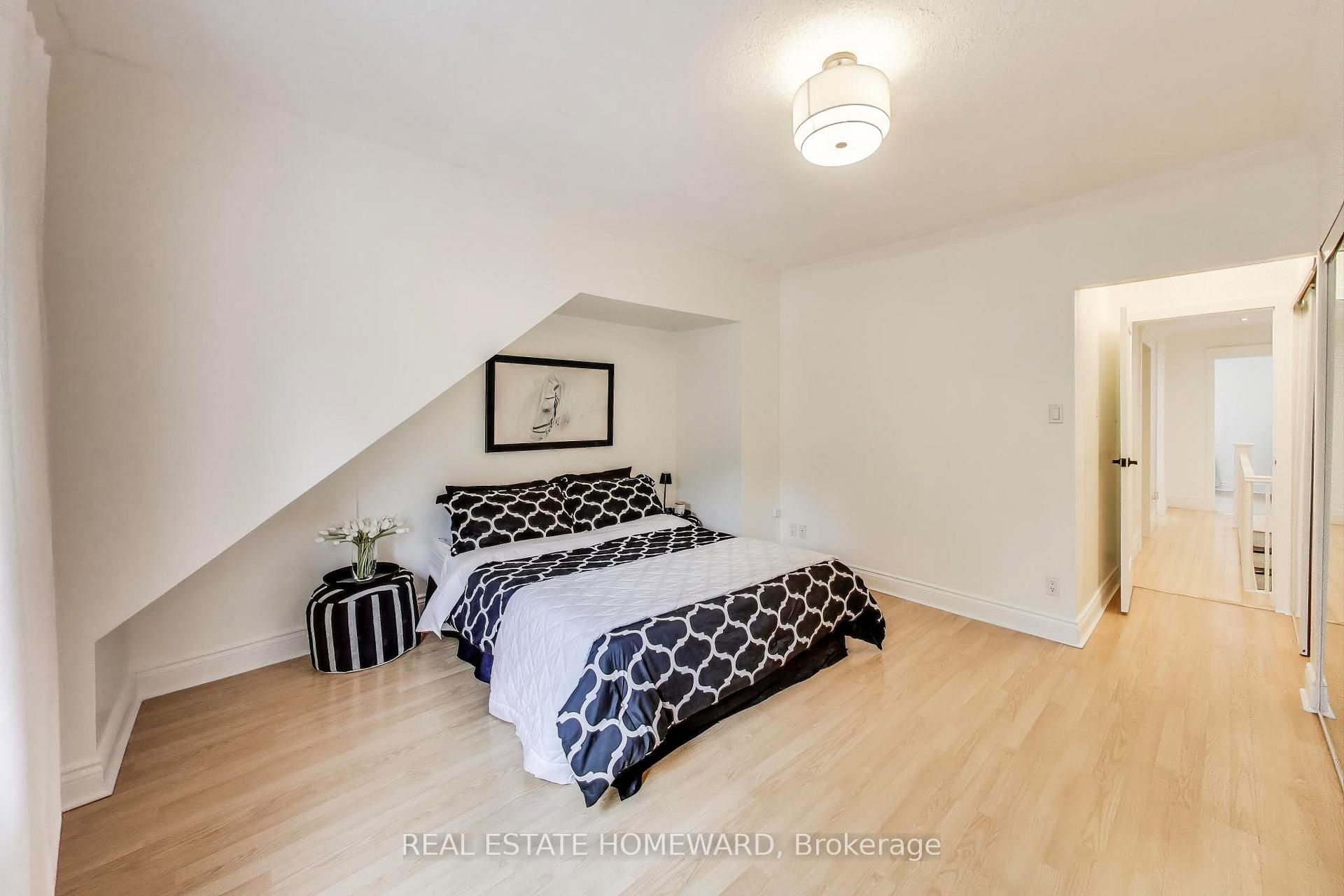 Photo 12 of 22 Mountnoel Avenue, Toronto, Greenwood-Coxwell — HOMEH