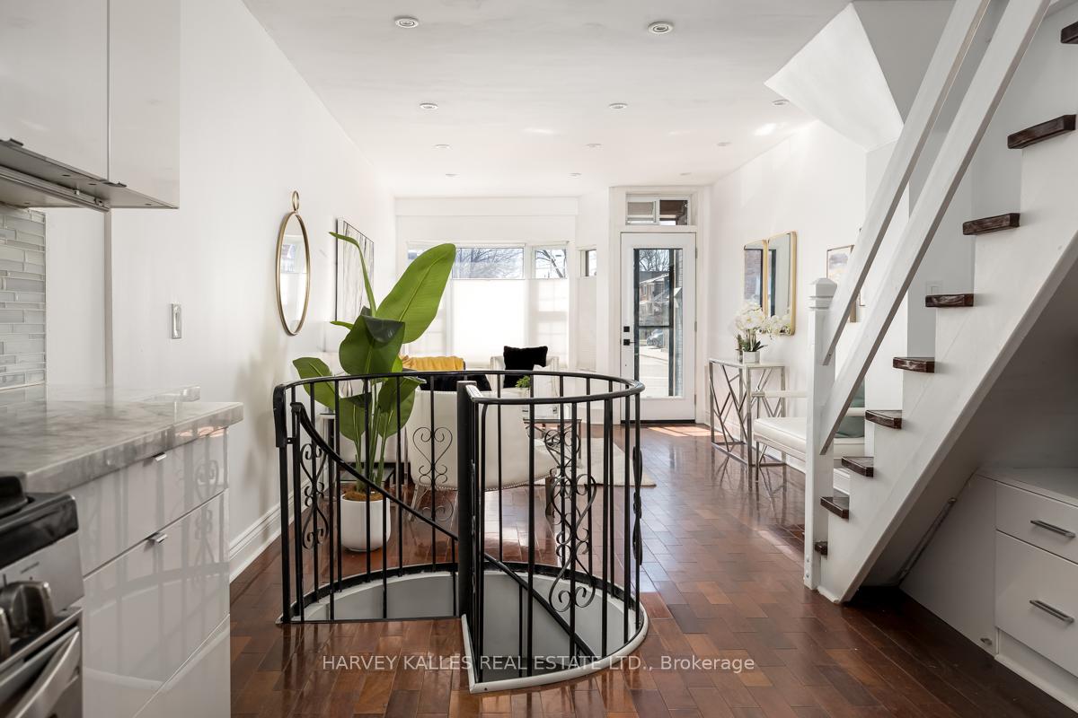 Photo 5 of 256 Sammon Avenue, Toronto, Danforth Village-East York — HOMEH