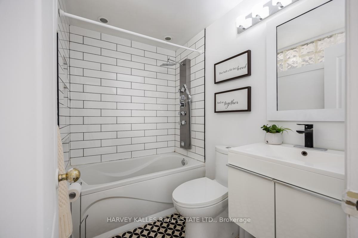 Photo 11 of 256 Sammon Avenue, Toronto, Danforth Village-East York — HOMEH
